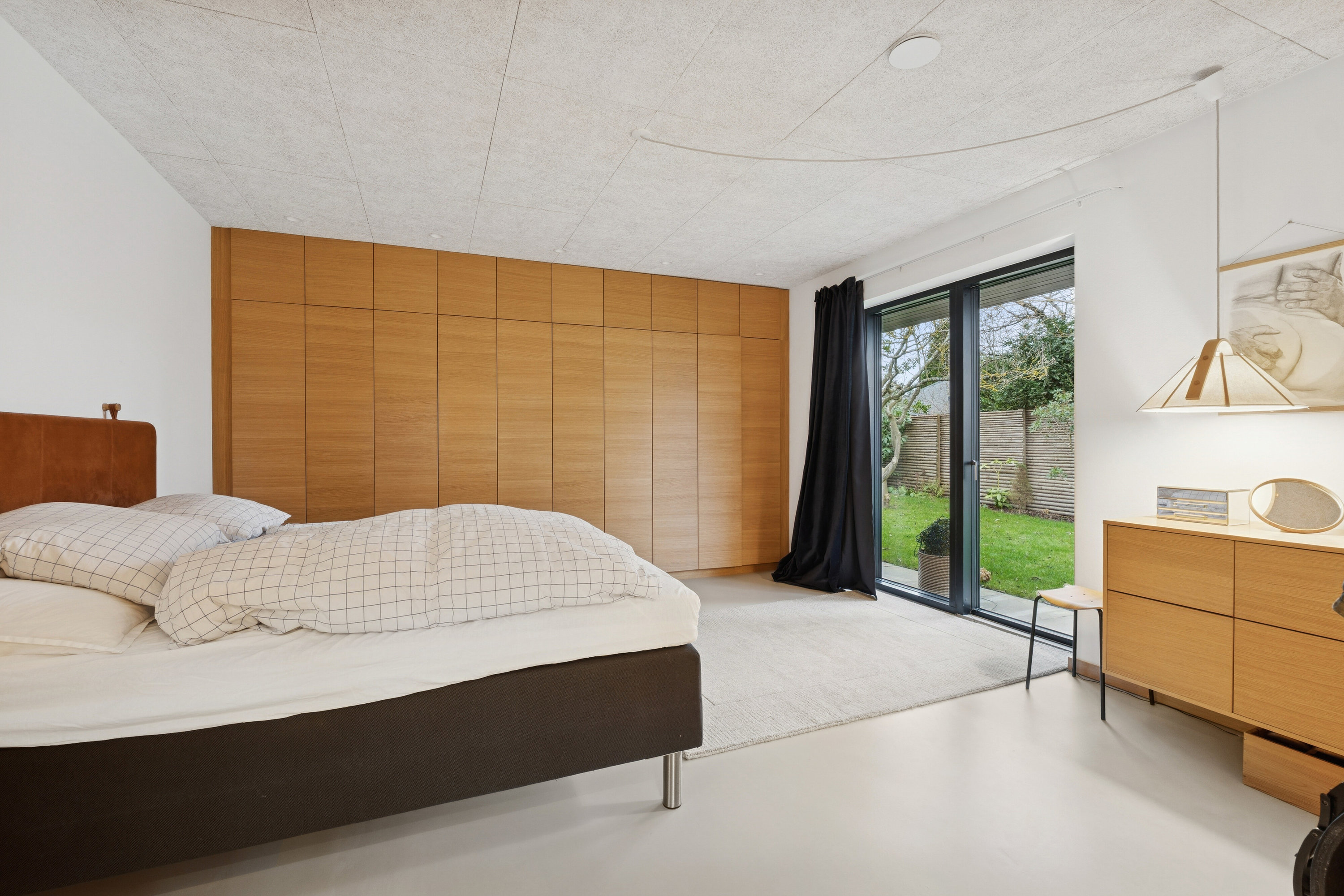 Fremhævet soveværelse billede i fuldskærmstilstand. Billede af Søndervej 38A, 2830 Virum