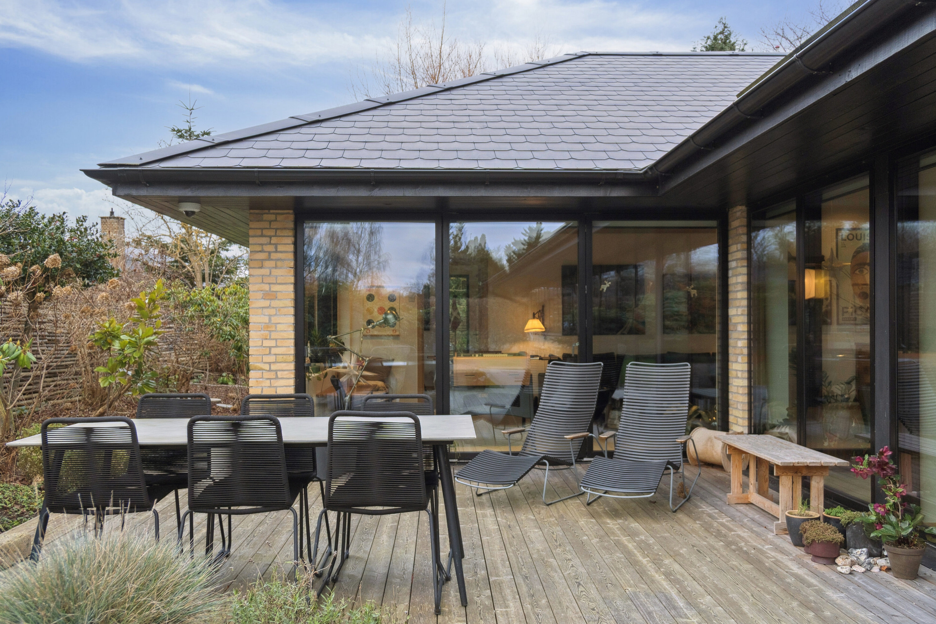 Fremhævet terrasse billede i fuldskærmstilstand. Billede af Søndervej 38A, 2830 Virum