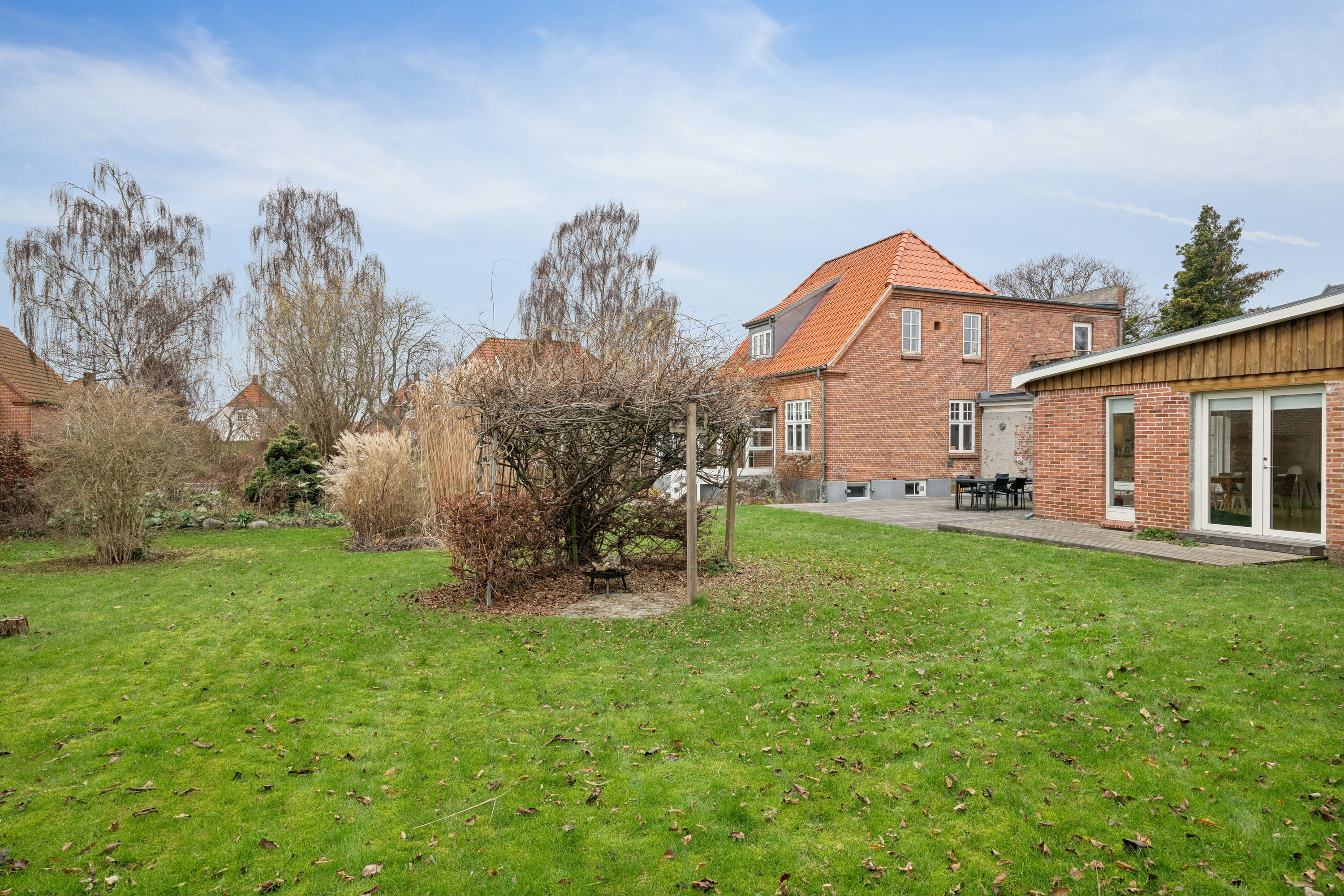 Fremhævet set fra haven billede i fuldskærmstilstand. Billede af Grundtvigs Alle 20, 4760 Vordingborg