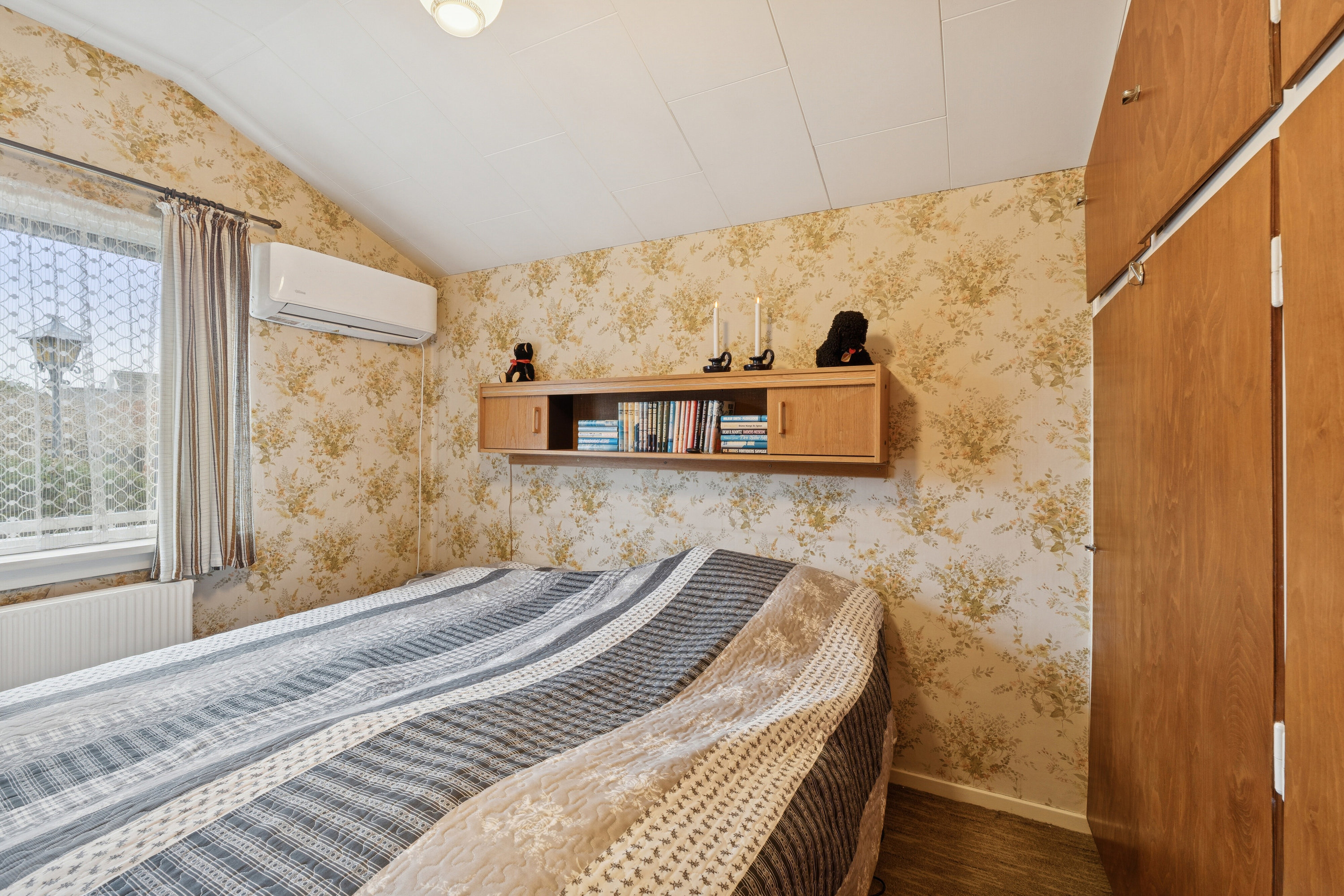 Fremhævet soveværelse billede i fuldskærmstilstand. Billede af Strandholms Alle 41B, 2650 Hvidovre