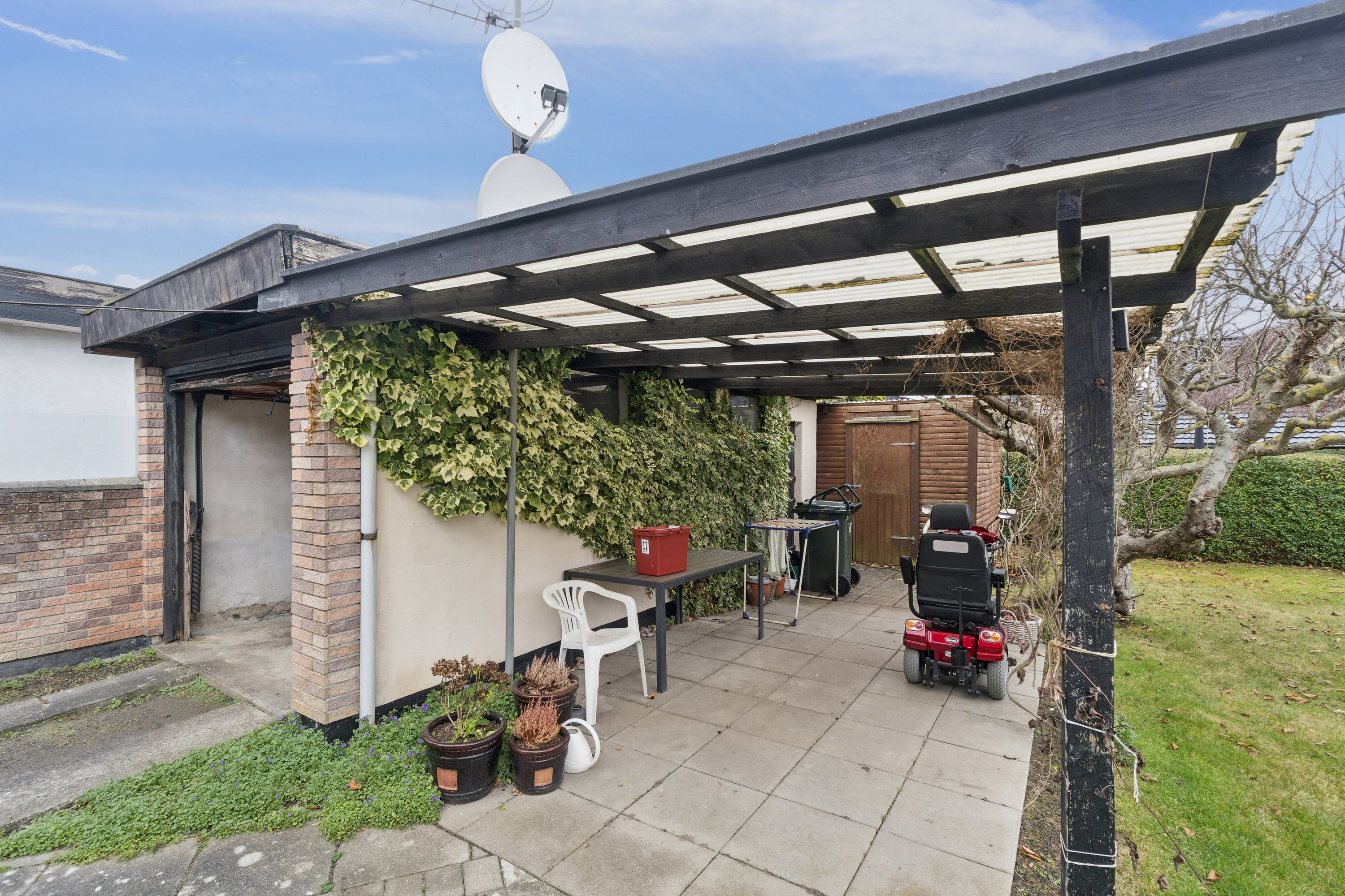 Fremhævet udendørs billede i fuldskærmstilstand. Billede af Strandholms Alle 41B, 2650 Hvidovre