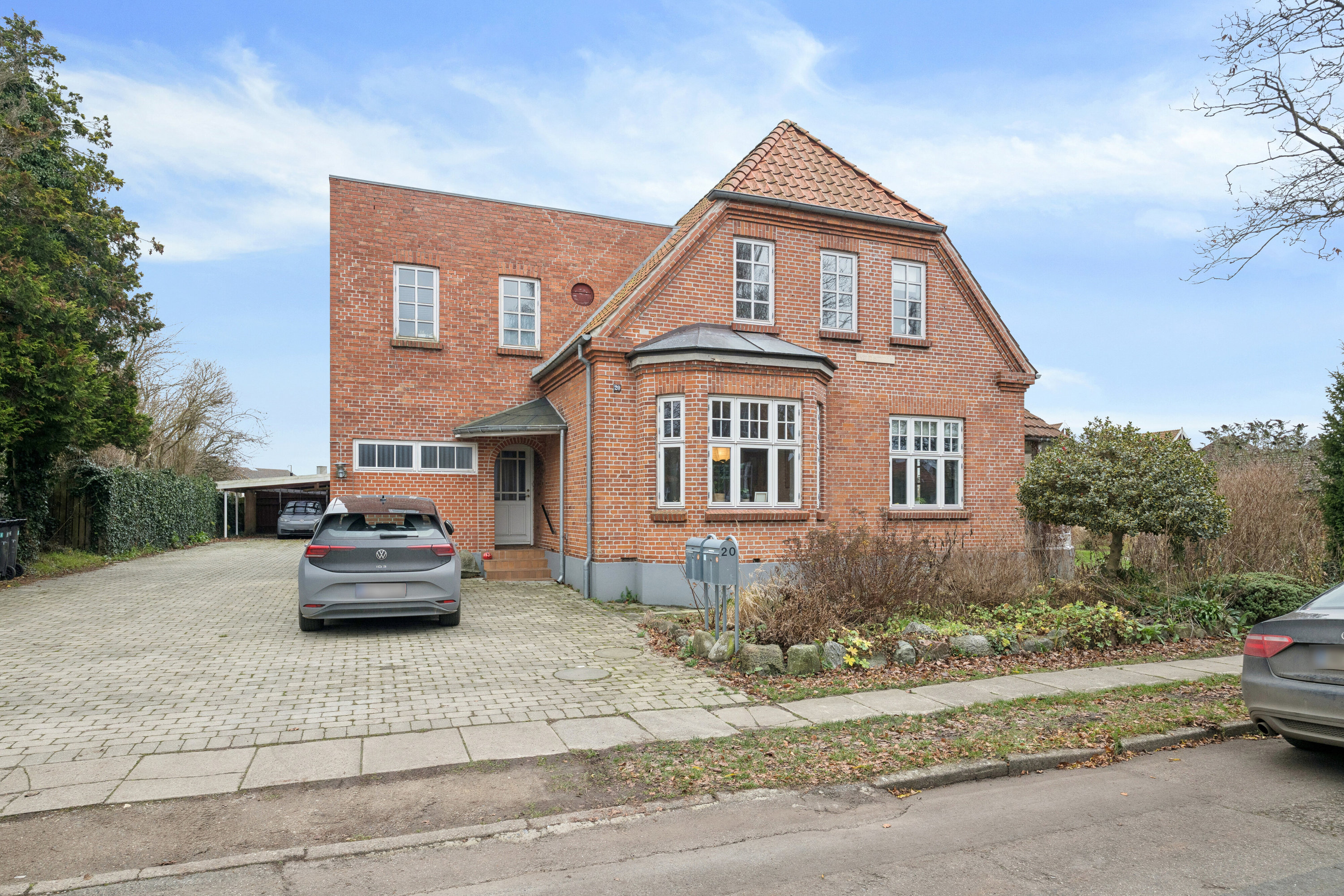 Fremhævet set fra vejen billede i fuldskærmstilstand. Billede af Grundtvigs Alle 20, 4760 Vordingborg