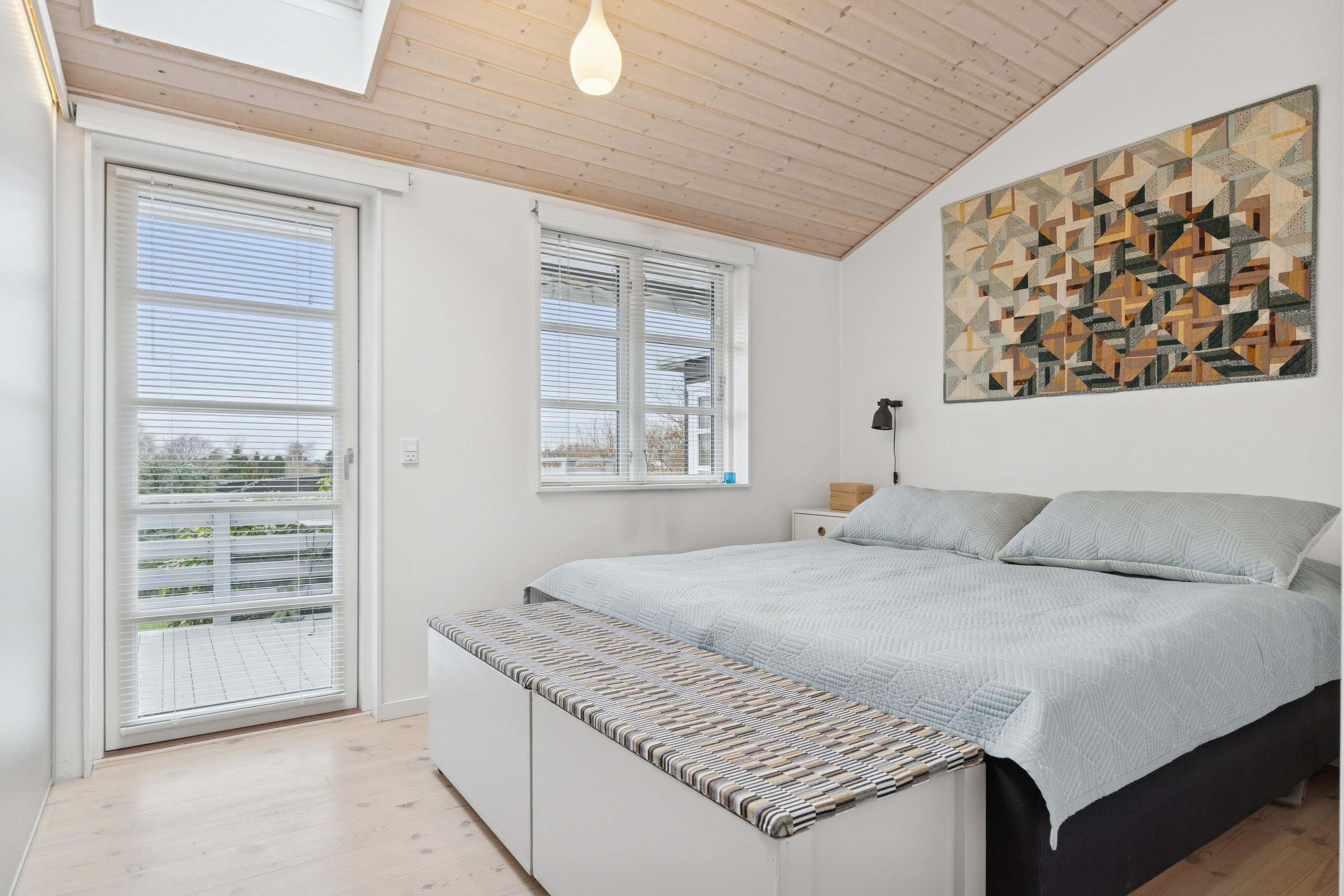 Fremhævet soveværelse billede i fuldskærmstilstand. Billede af Skadevænget 8, Vellerup, 4050 Skibby