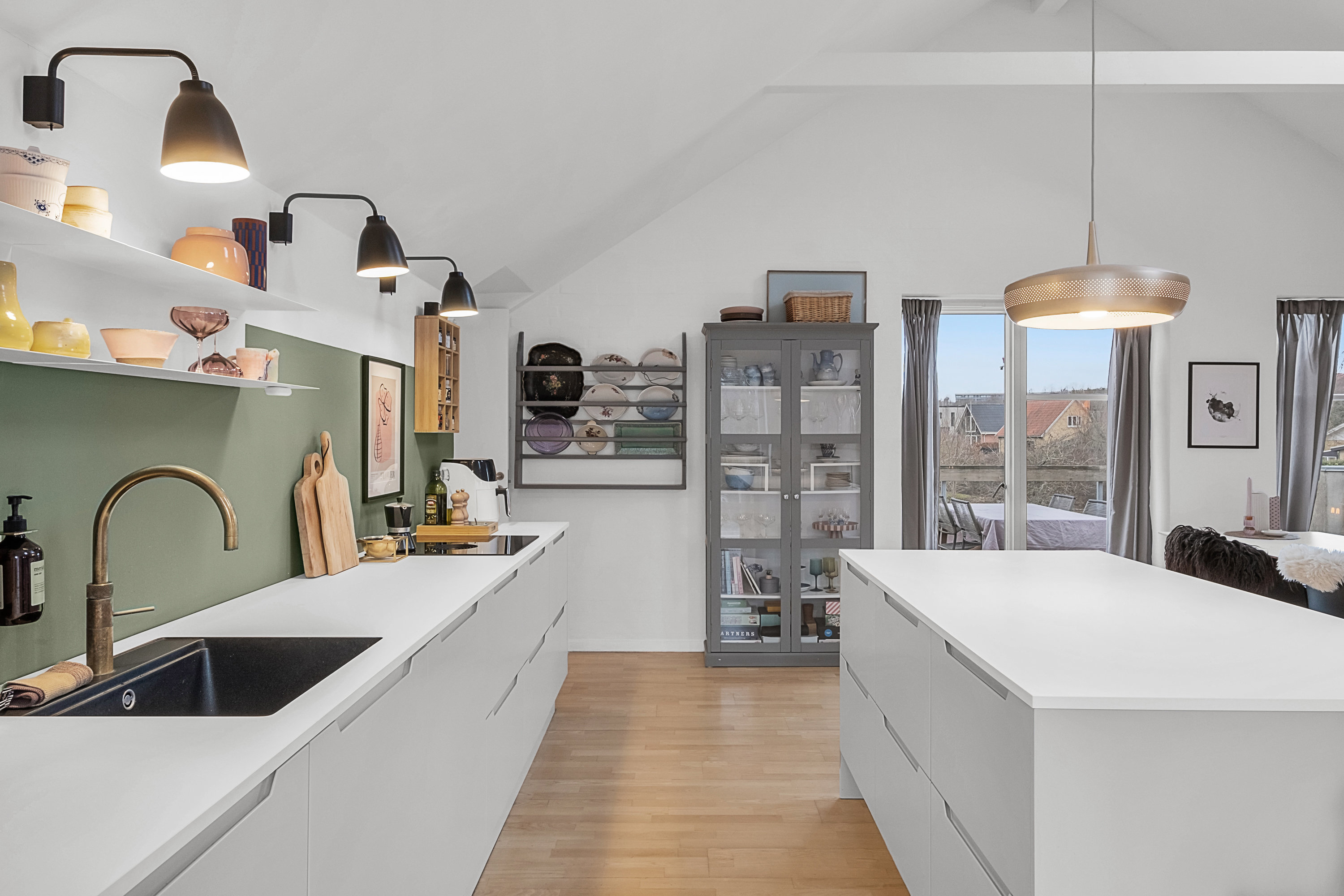 Fremhævet køkken billede i fuldskærmstilstand. Billede af St. Blichers Vej 58, 1., Hasle, 8210 Aarhus V