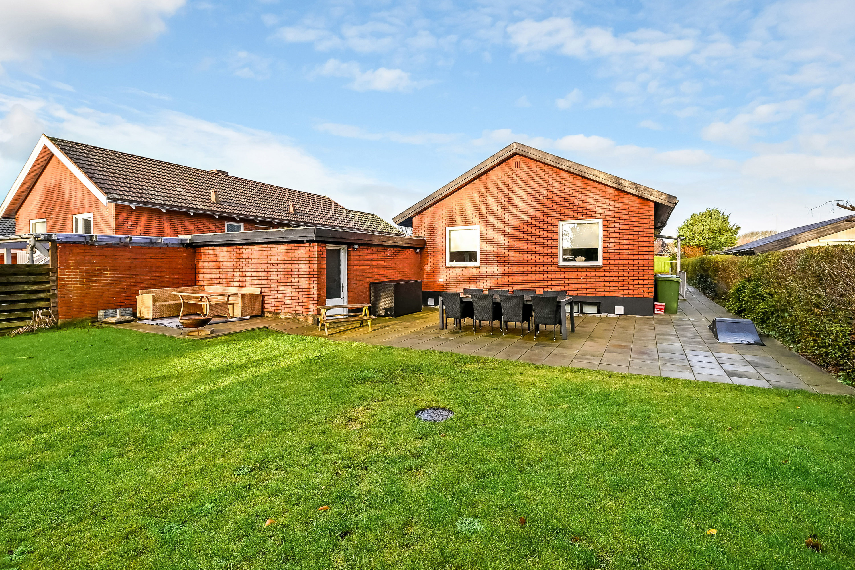 Fremhævet ejendommen billede i fuldskærmstilstand. Billede af C M Nielsens Vej 5, 6710 Esbjerg V