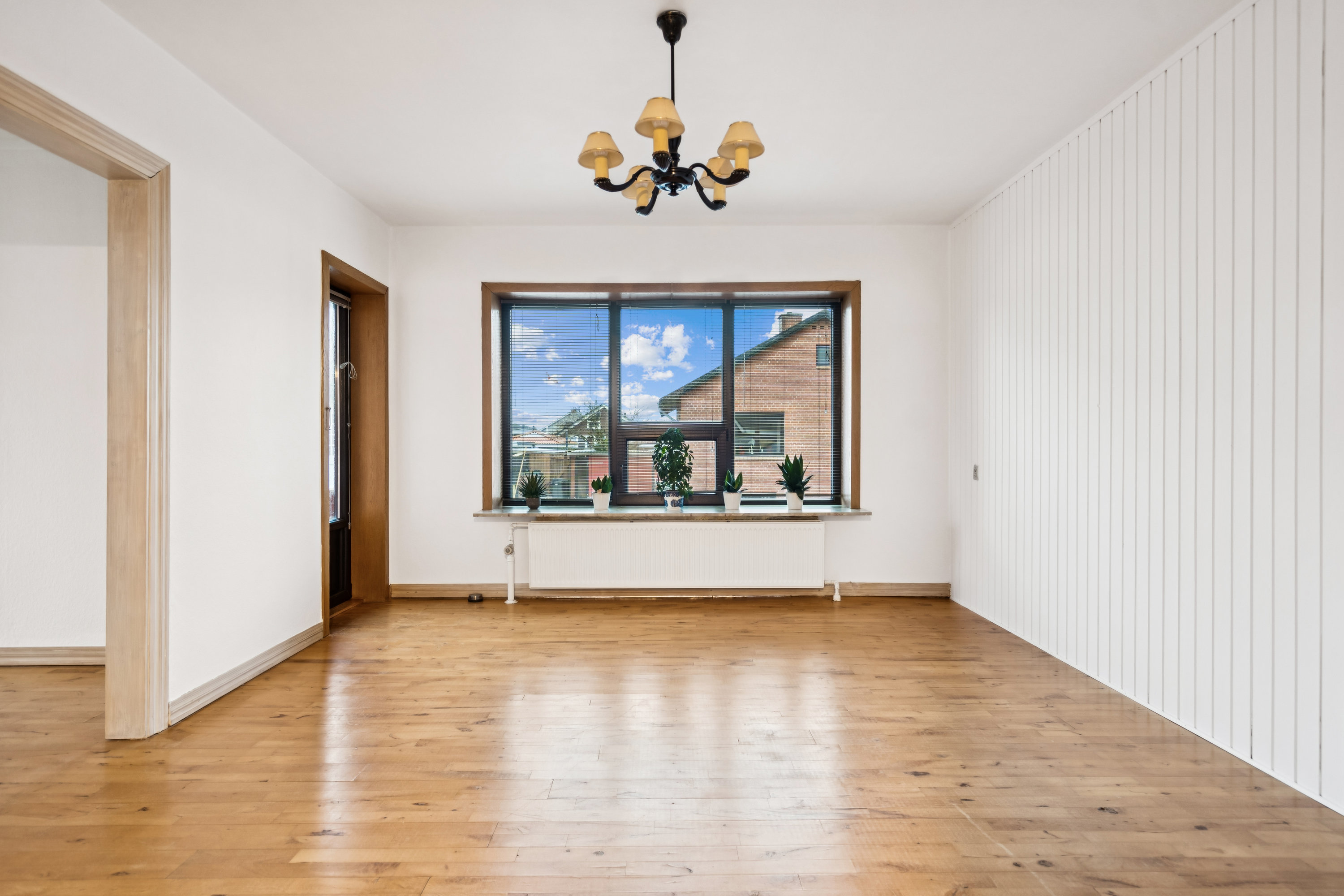 Fremhævet stue billede i fuldskærmstilstand. Billede af Elme Alle 9, 9850 Hirtshals