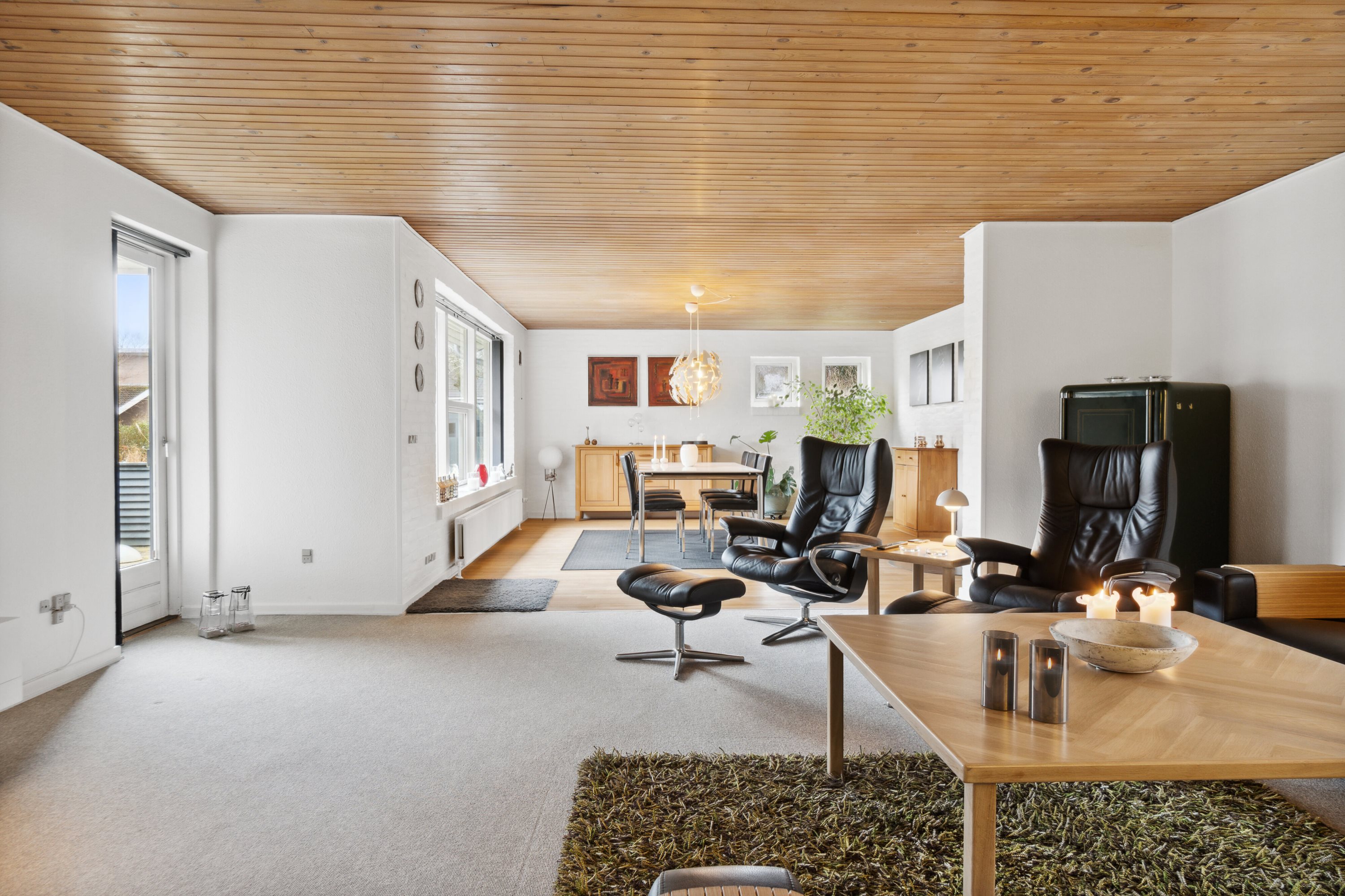 Fremhævet stue billede i fuldskærmstilstand. Billede af Blomstervænget 34, Rindum, 6950 Ringkøbing