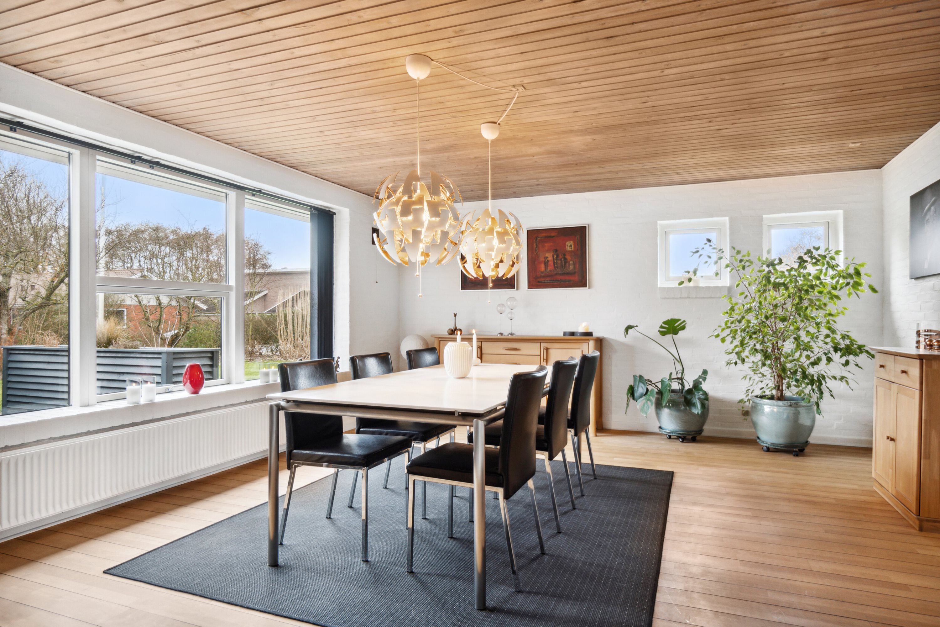 Fremhævet stue billede i fuldskærmstilstand. Billede af Blomstervænget 34, Rindum, 6950 Ringkøbing