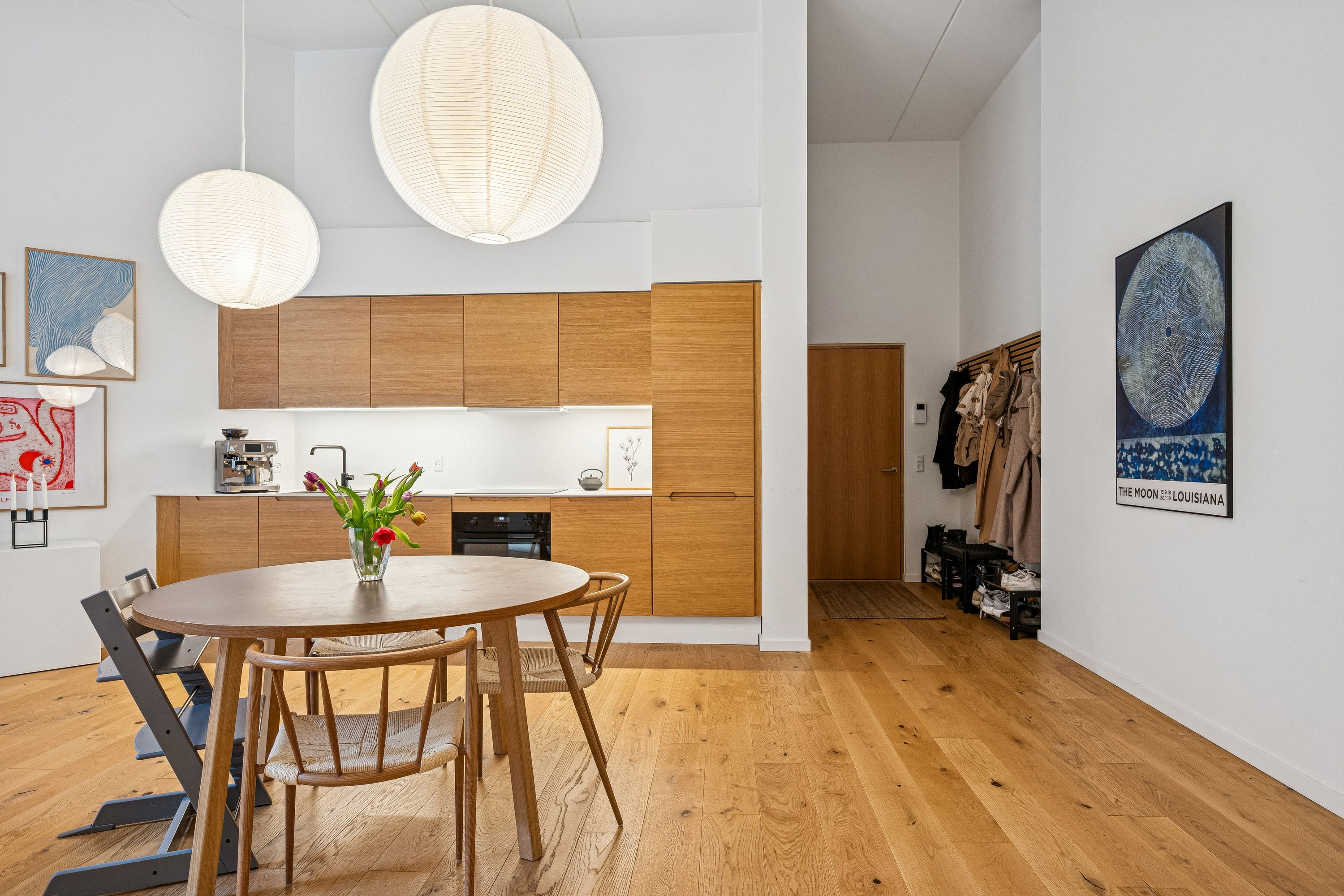 Fremhævet stue billede i fuldskærmstilstand. Billede af Irma Pedersens Gade 66, st.. 1., 8000 Aarhus C