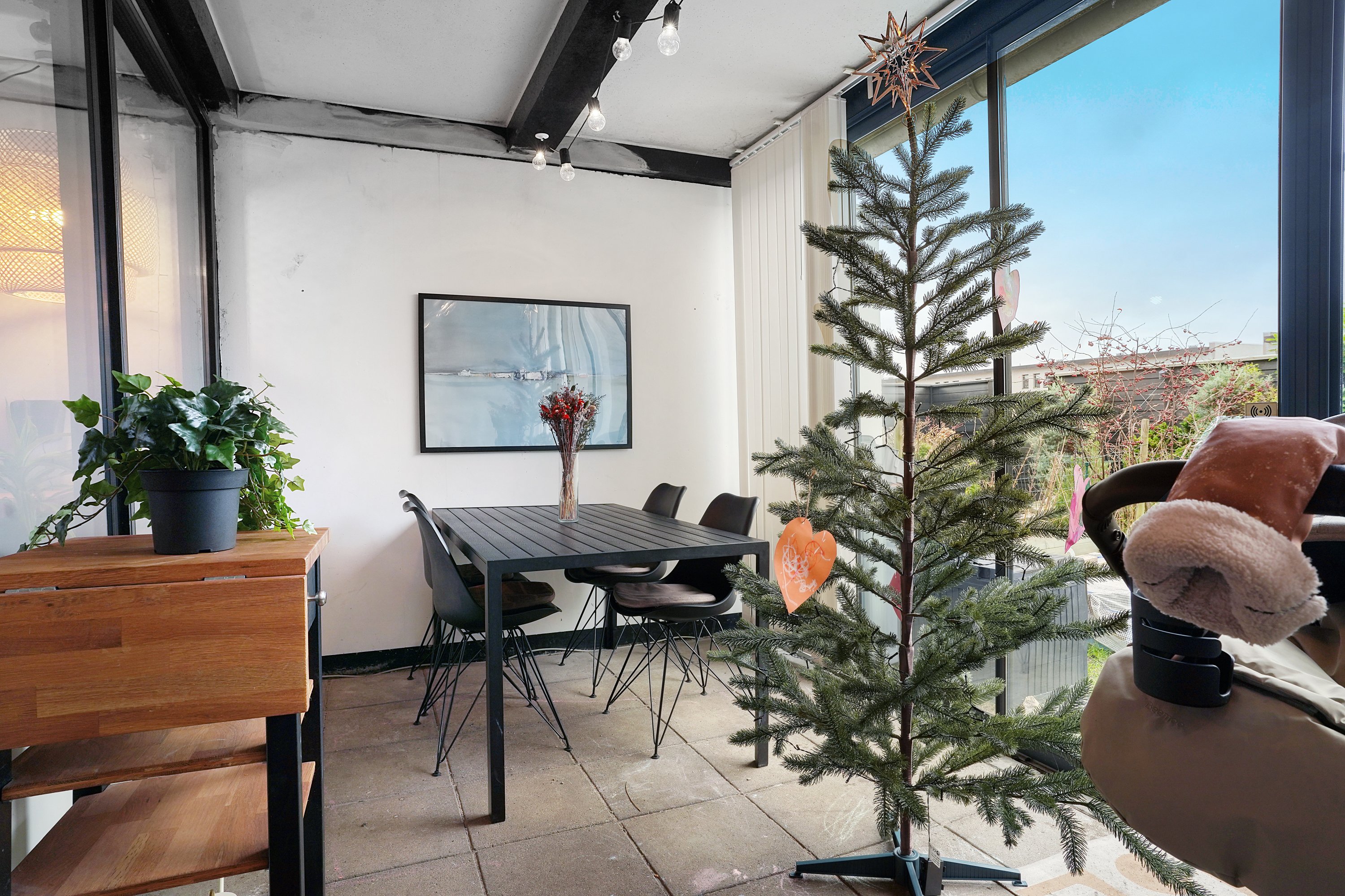 Fremhævet vinterhave billede i fuldskærmstilstand. Billede af Enevangen 118, 3450 Allerød