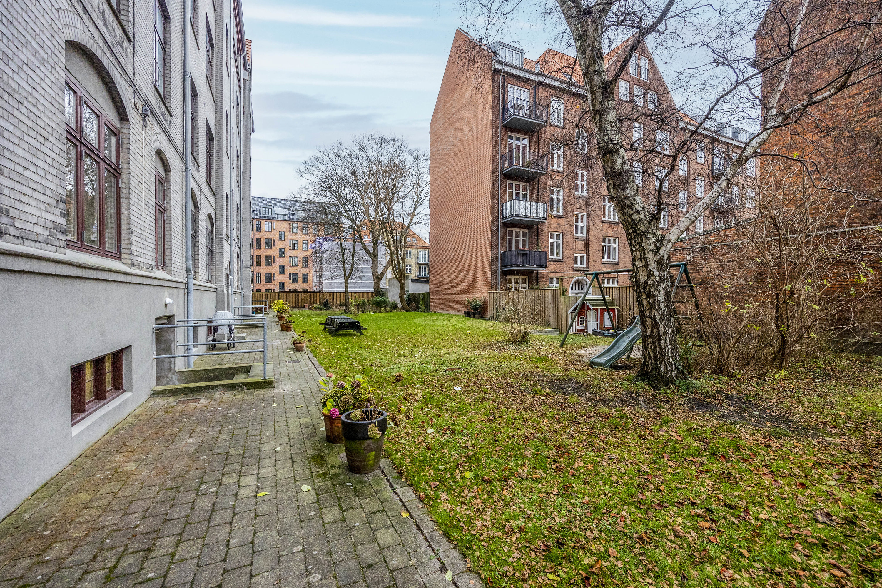 Fremhævet  billede i fuldskærmstilstand. Billede af Thurøvej 11, st.. tv., 2000 Frederiksberg