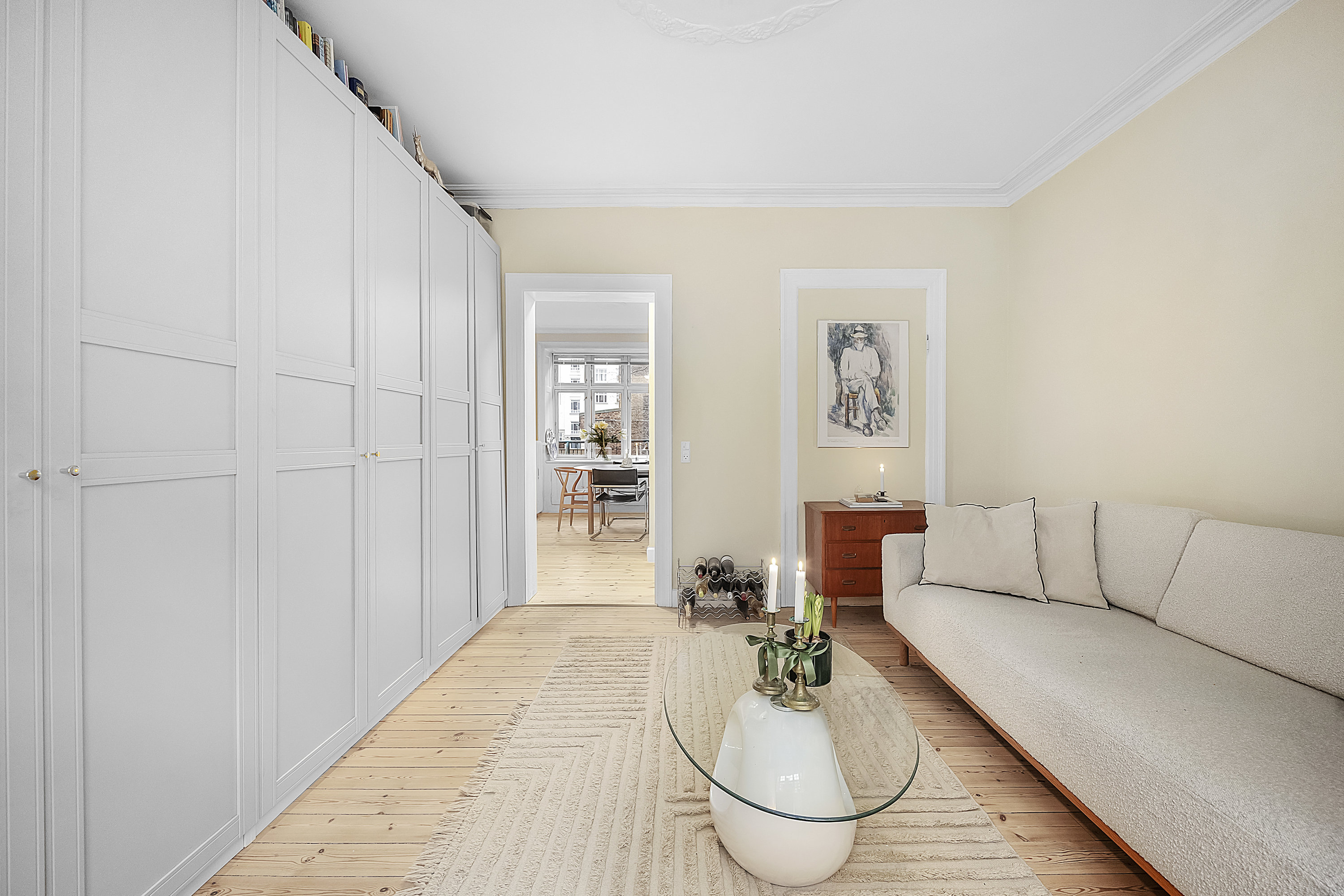 Fremhævet  billede i fuldskærmstilstand. Billede af Thurøvej 11, st.. tv., 2000 Frederiksberg