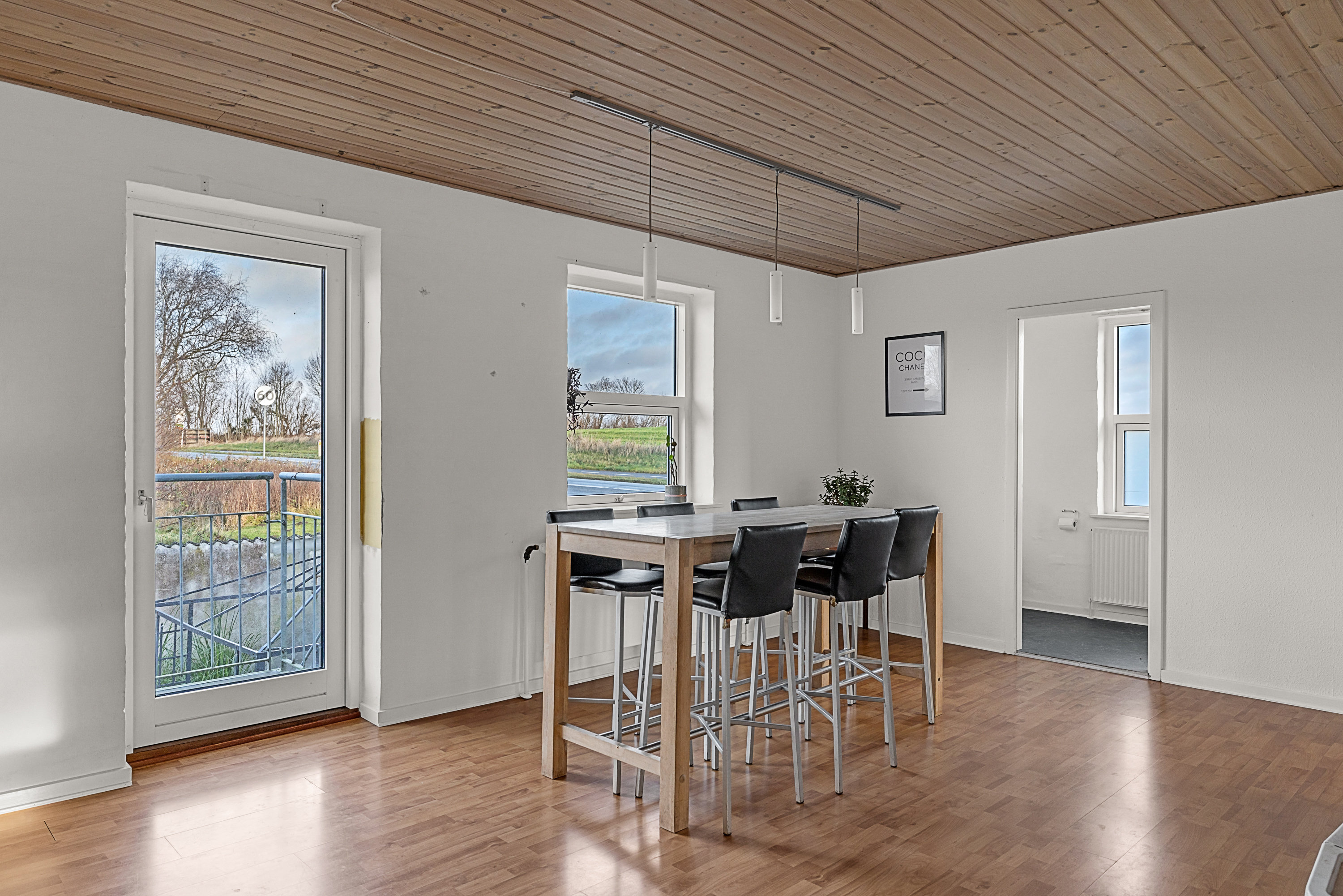 Fremhævet stue billede i fuldskærmstilstand. Billede af Fåborgvej 18, Nr Broby, 5672 Broby