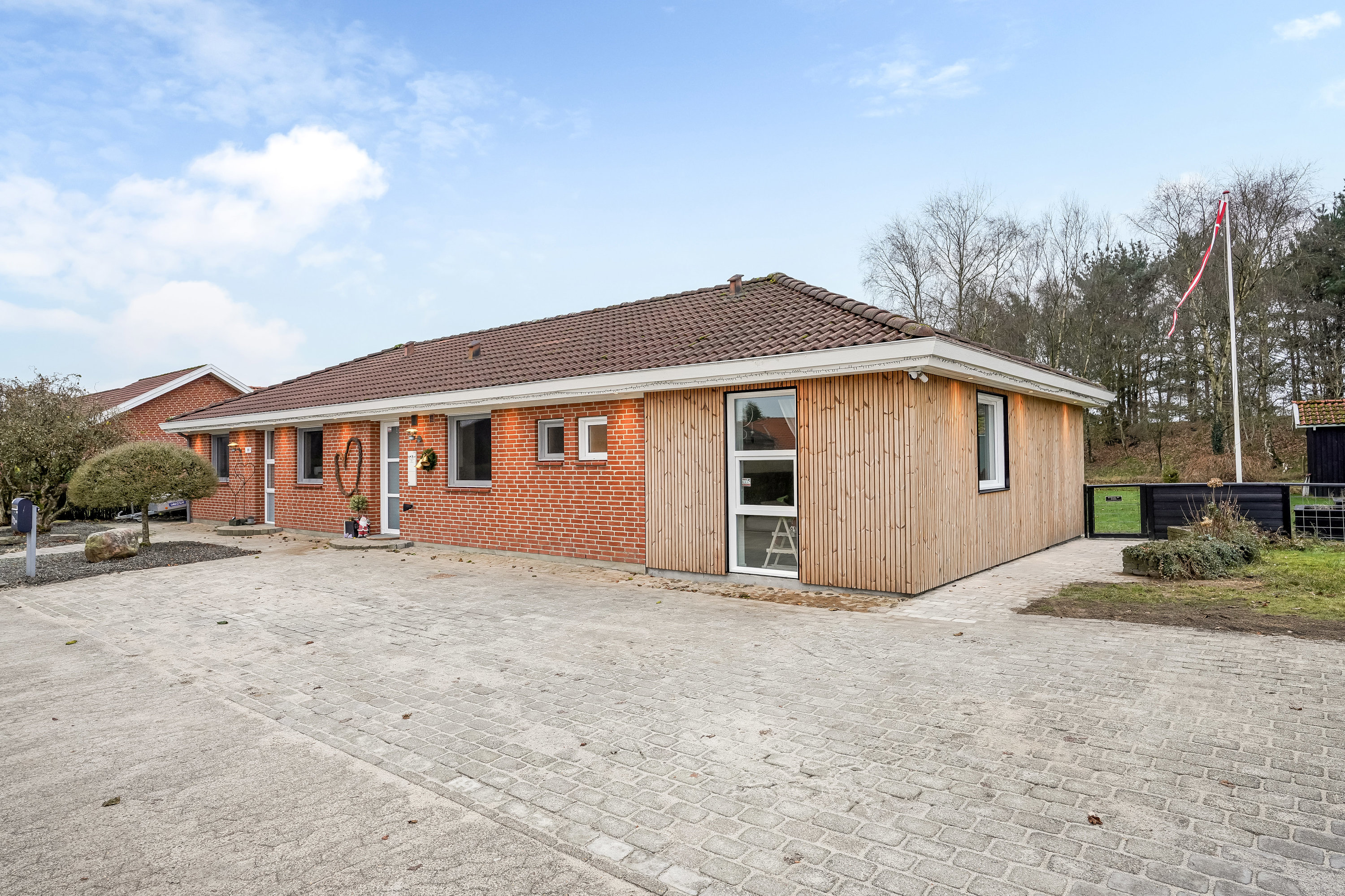 Fremhævet ejendommen billede i fuldskærmstilstand. Billede af Søndervold 108, 7200 Grindsted