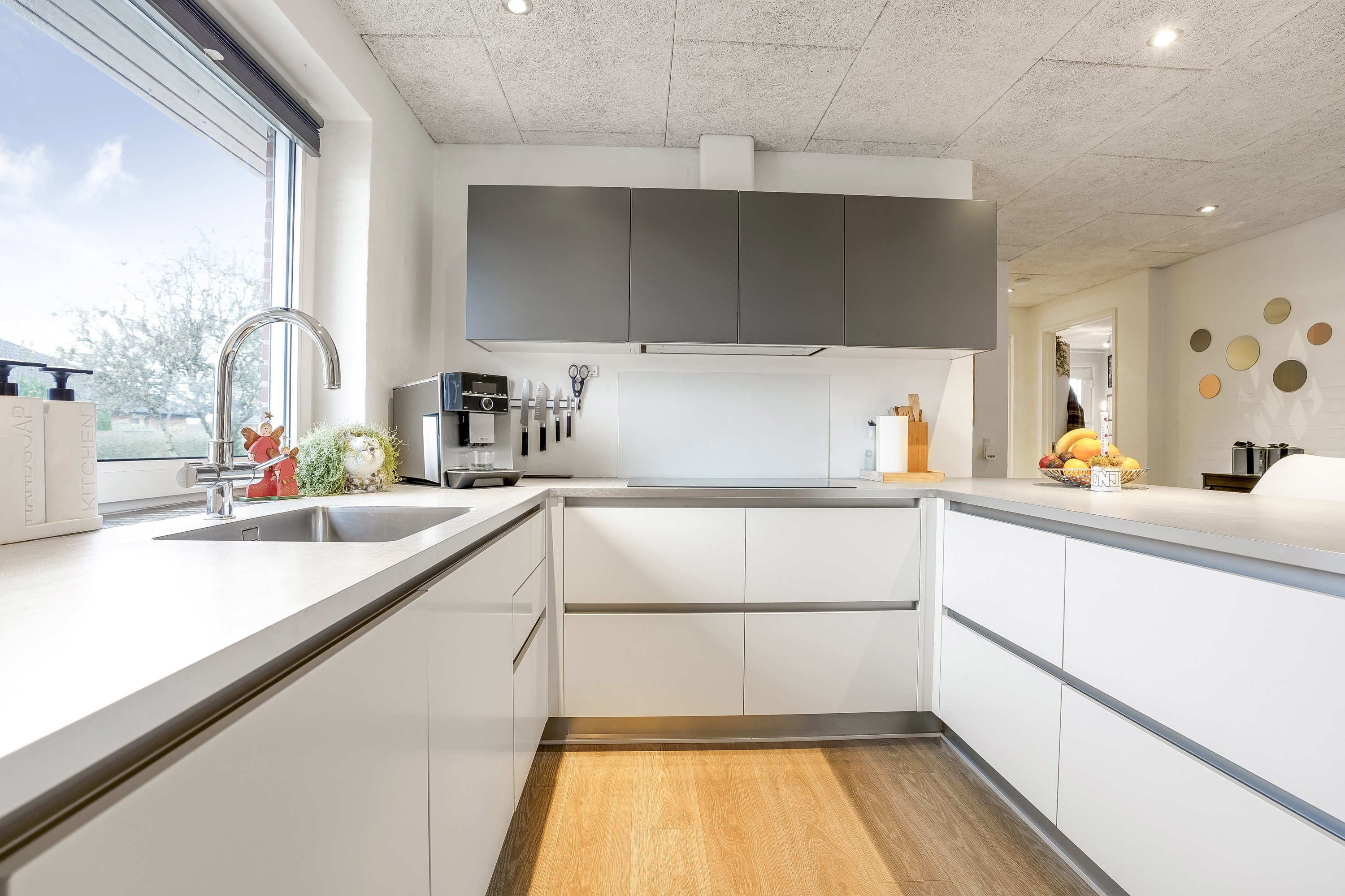 Fremhævet køkken billede i fuldskærmstilstand. Billede af Søndervold 108, 7200 Grindsted