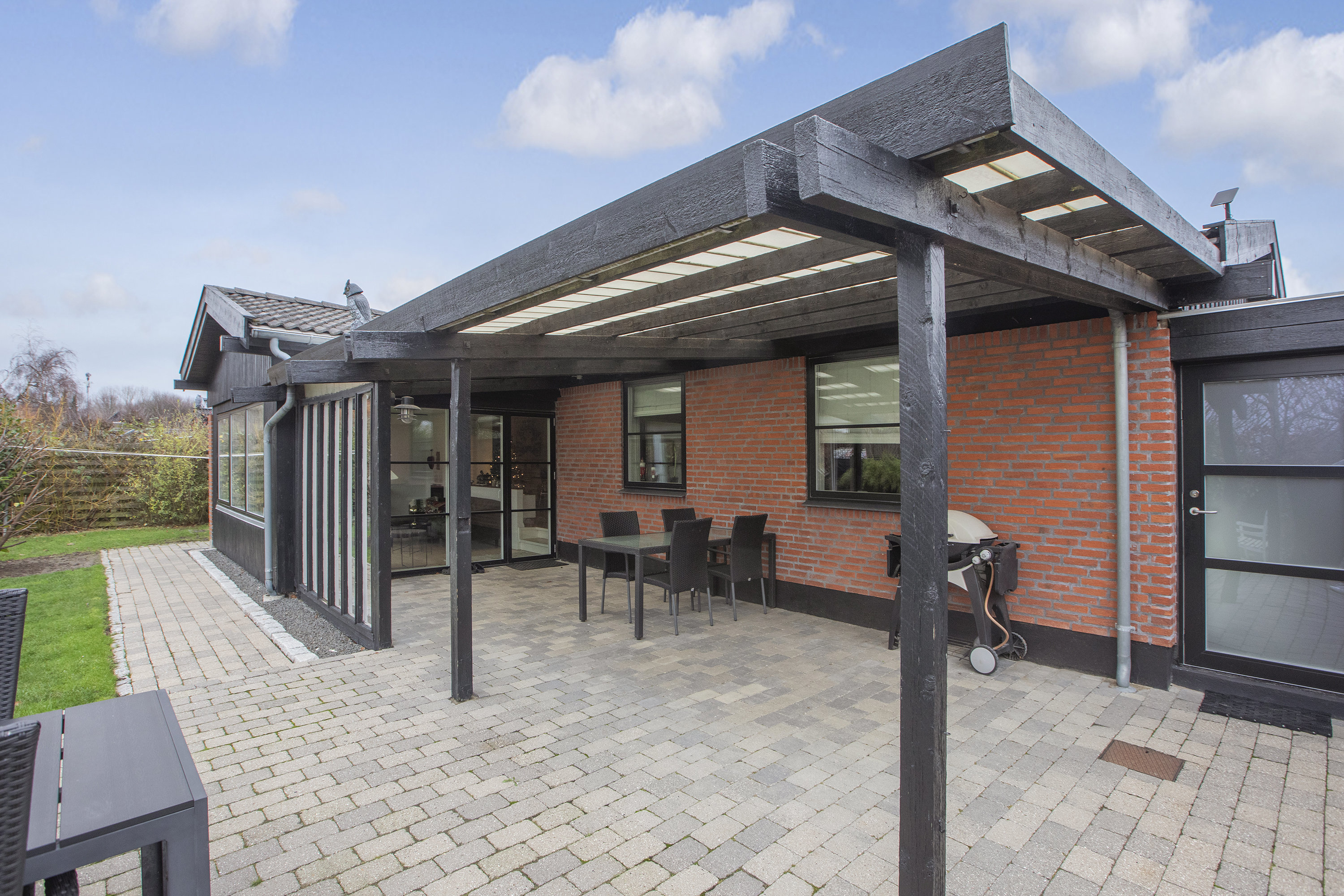 Fremhævet terrasse billede i fuldskærmstilstand. Billede af Vibyvej 5, 2740 Skovlunde