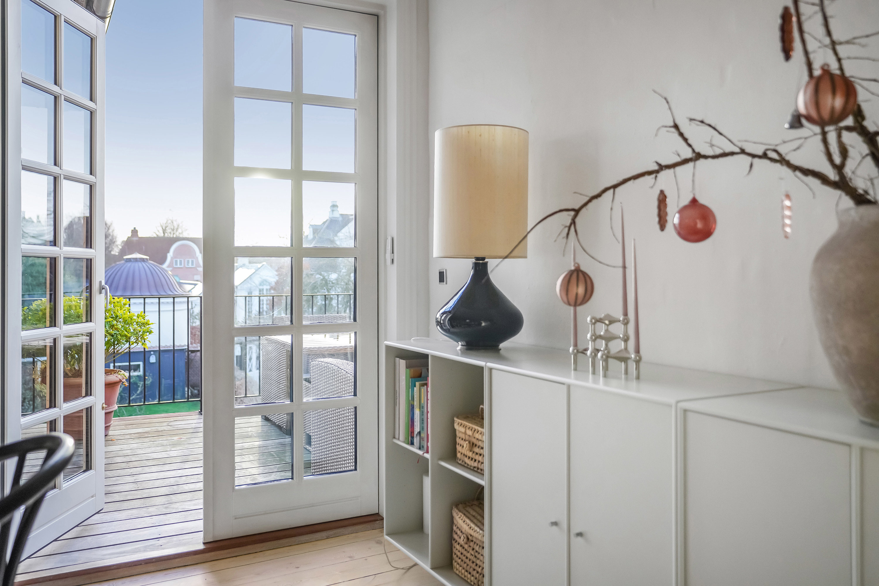 Fremhævet stue billede i fuldskærmstilstand. Billede af Kastanievej 12, 1., 5230 Odense M