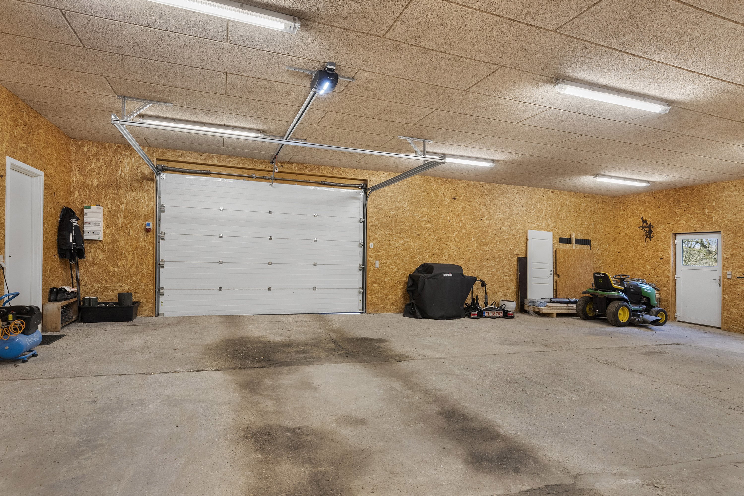 Fremhævet garage billede i fuldskærmstilstand. Billede af Gatten Møllevej 11, Vilsted, 9670 Løgstør