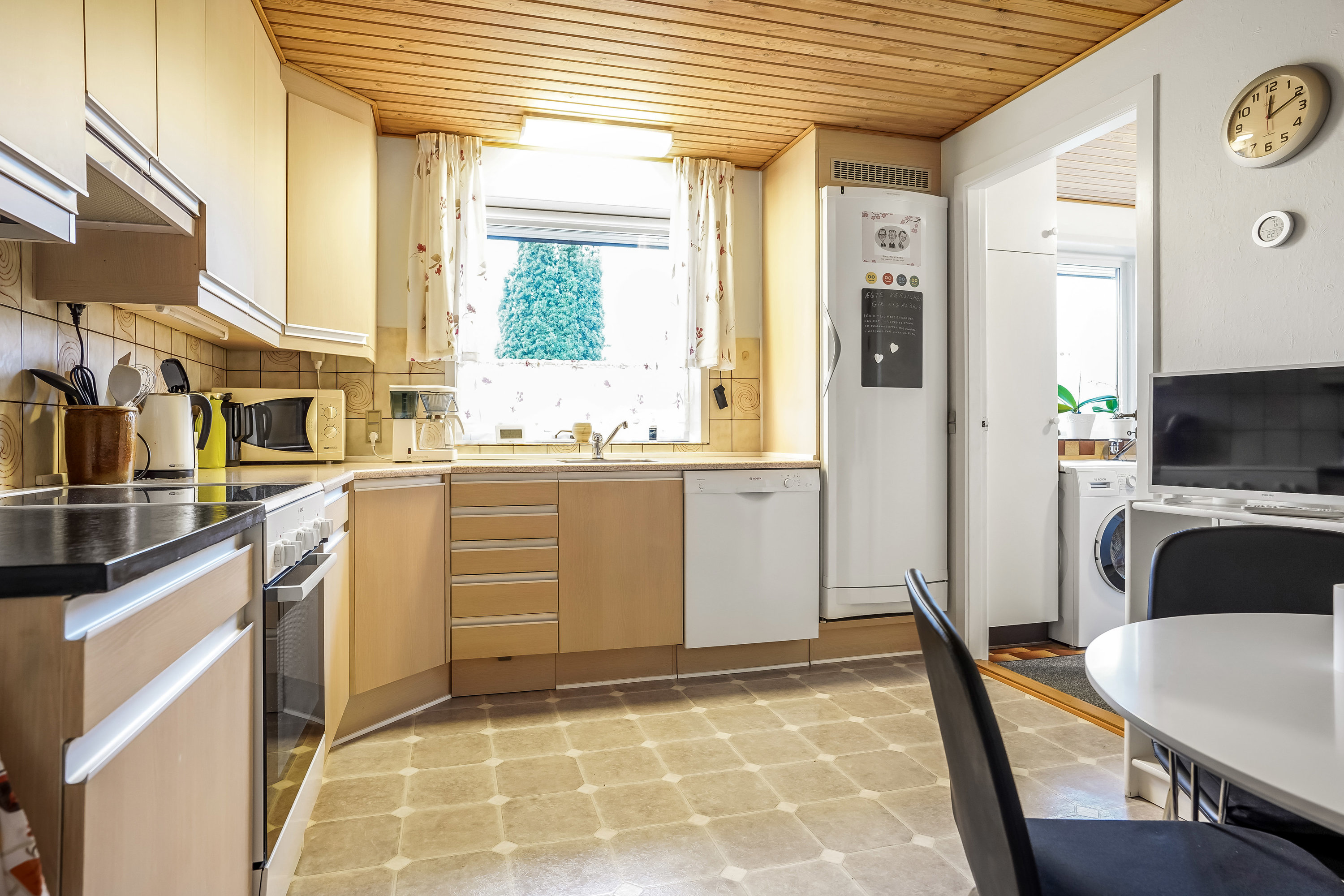 Miniaturebillede 2: køkken. Billede af Sønderkær 404, 7190 Billund