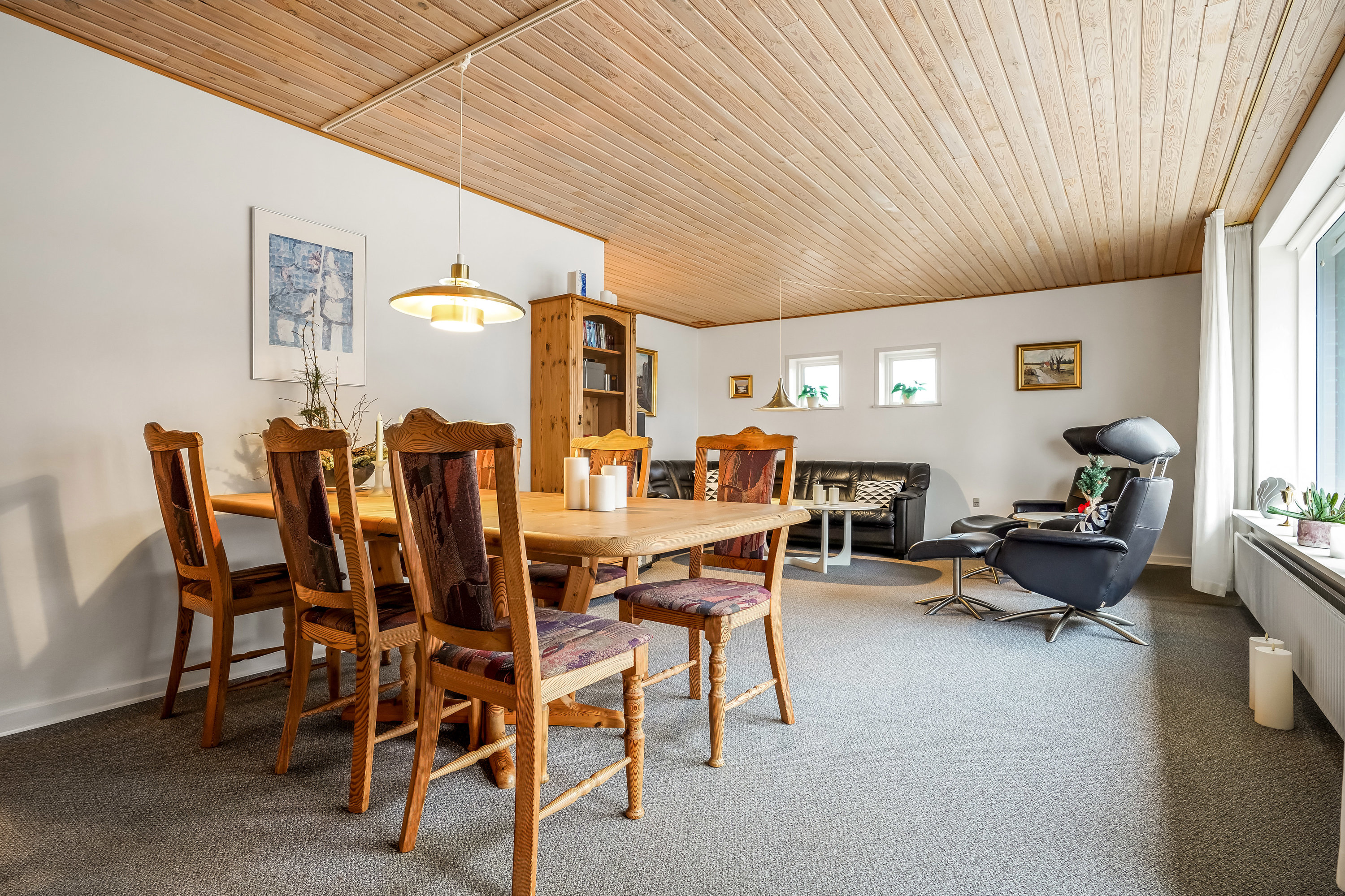 Fremhævet stue billede i fuldskærmstilstand. Billede af Sønderkær 404, 7190 Billund