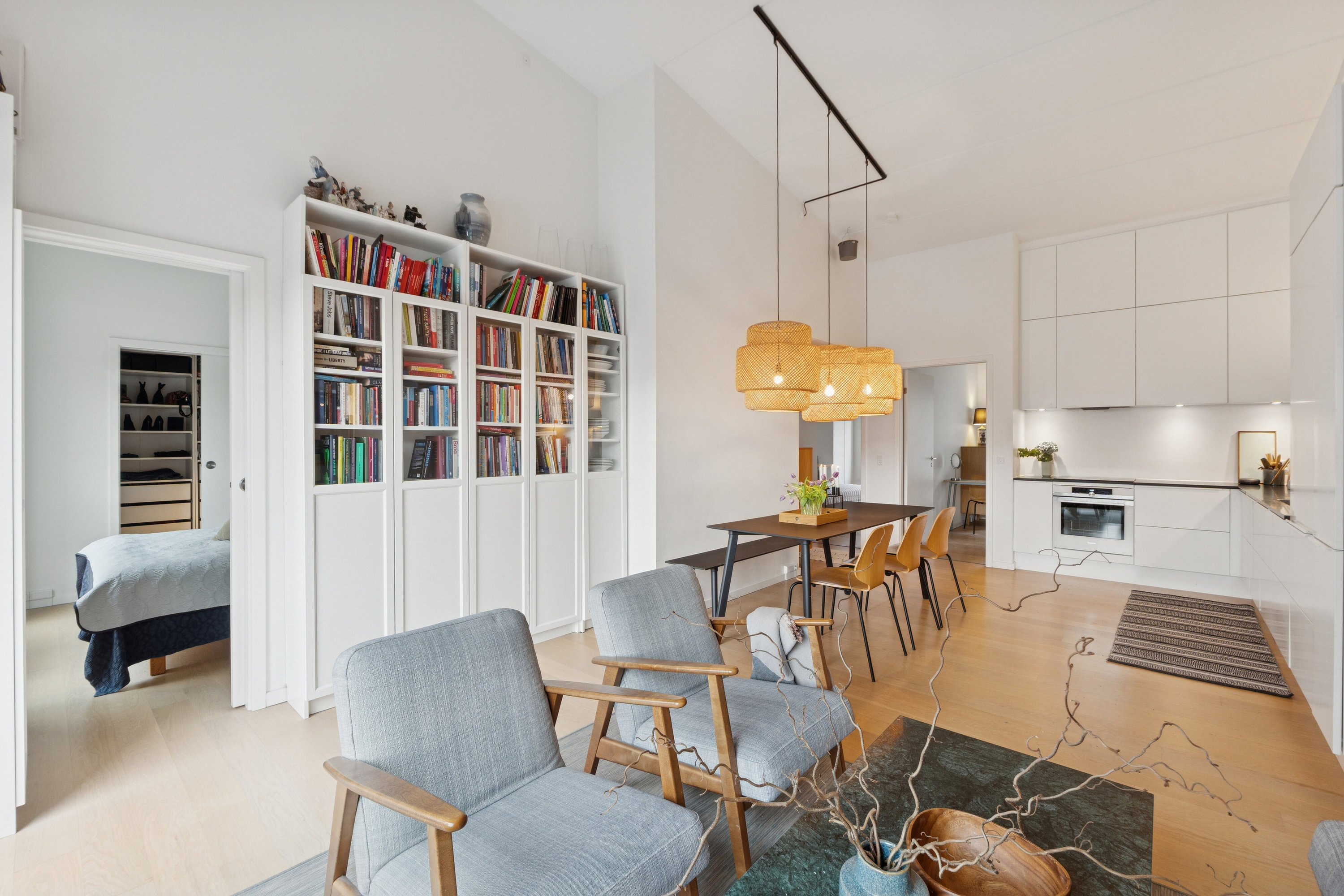 Fremhævet stue billede i fuldskærmstilstand. Billede af Frederikskaj 2H, 3. tv., 2450 København SV