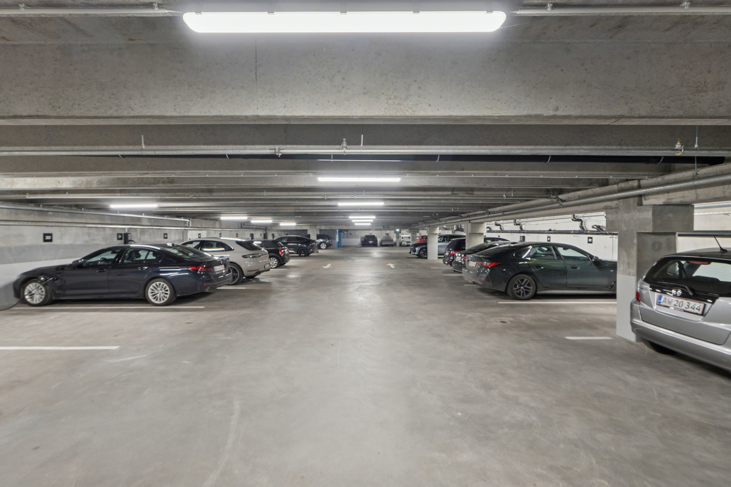 Fremhævet garage billede i fuldskærmstilstand. Billede af Islands Brygge 92, 6. 3., 2300 København S