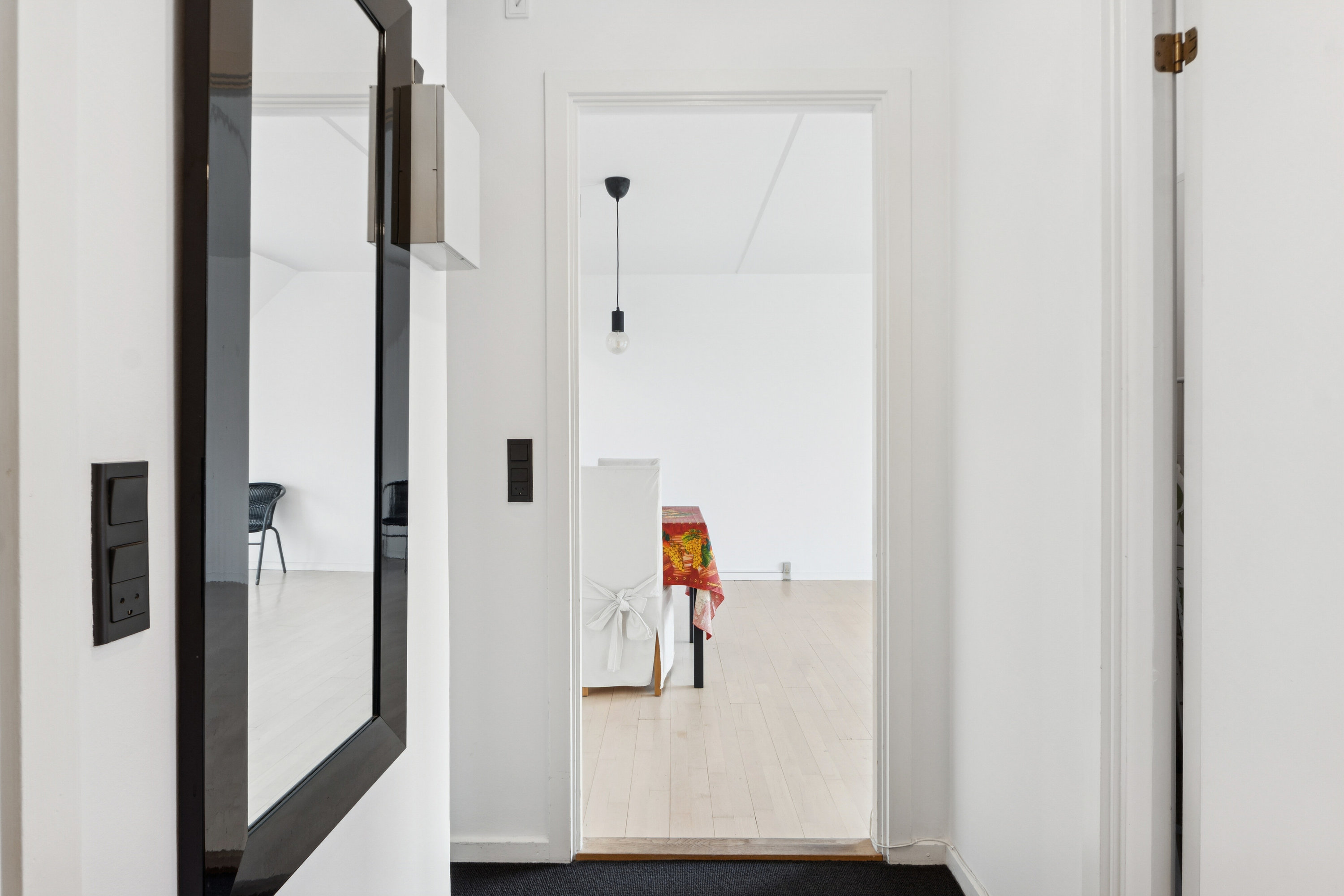 Fremhævet gang billede i fuldskærmstilstand. Billede af Bolystvej 1D, 2. tv., 2650 Hvidovre