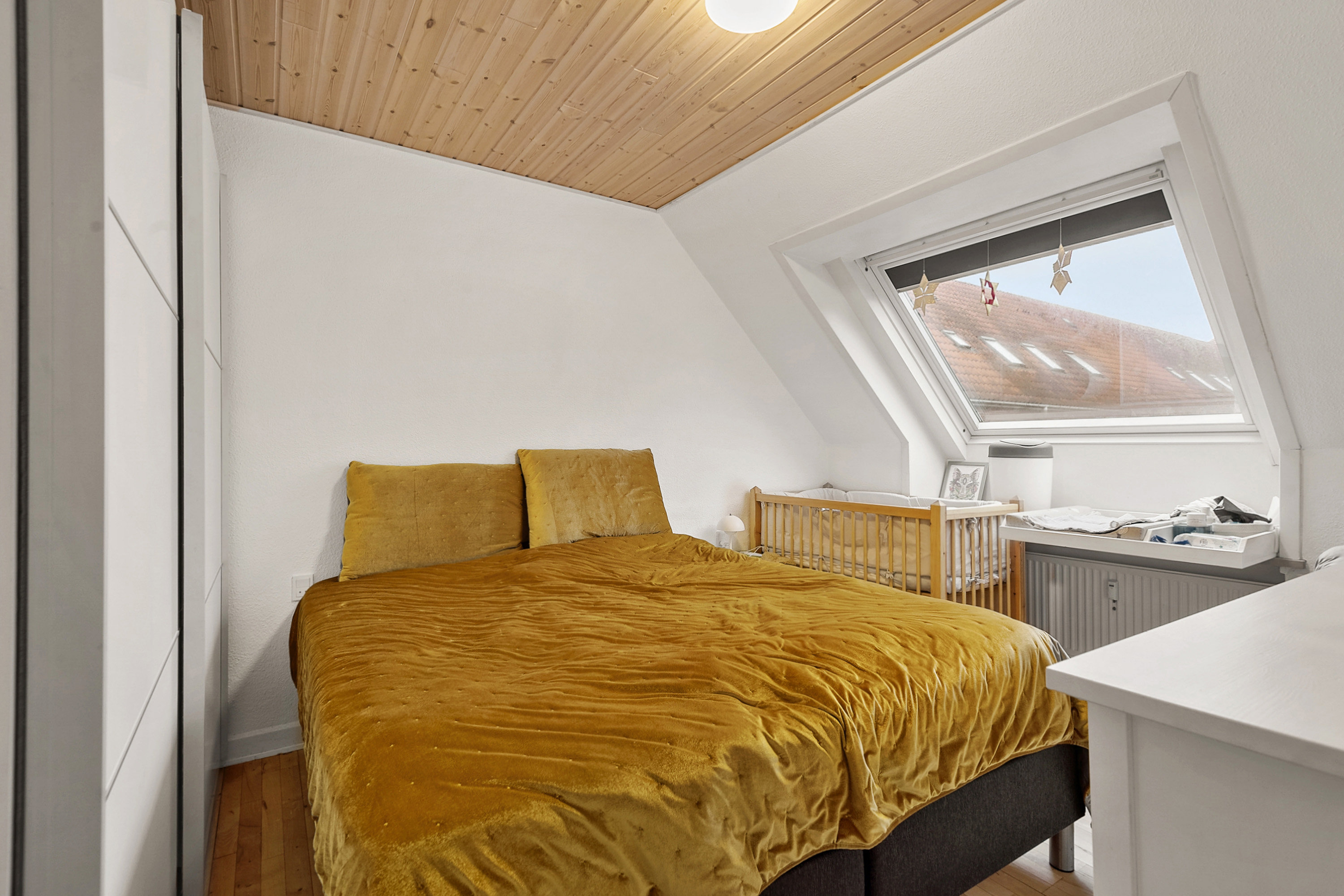 Fremhævet soveværelse billede i fuldskærmstilstand. Billede af Enghavevej 1A, 2. tv., 6800 Varde