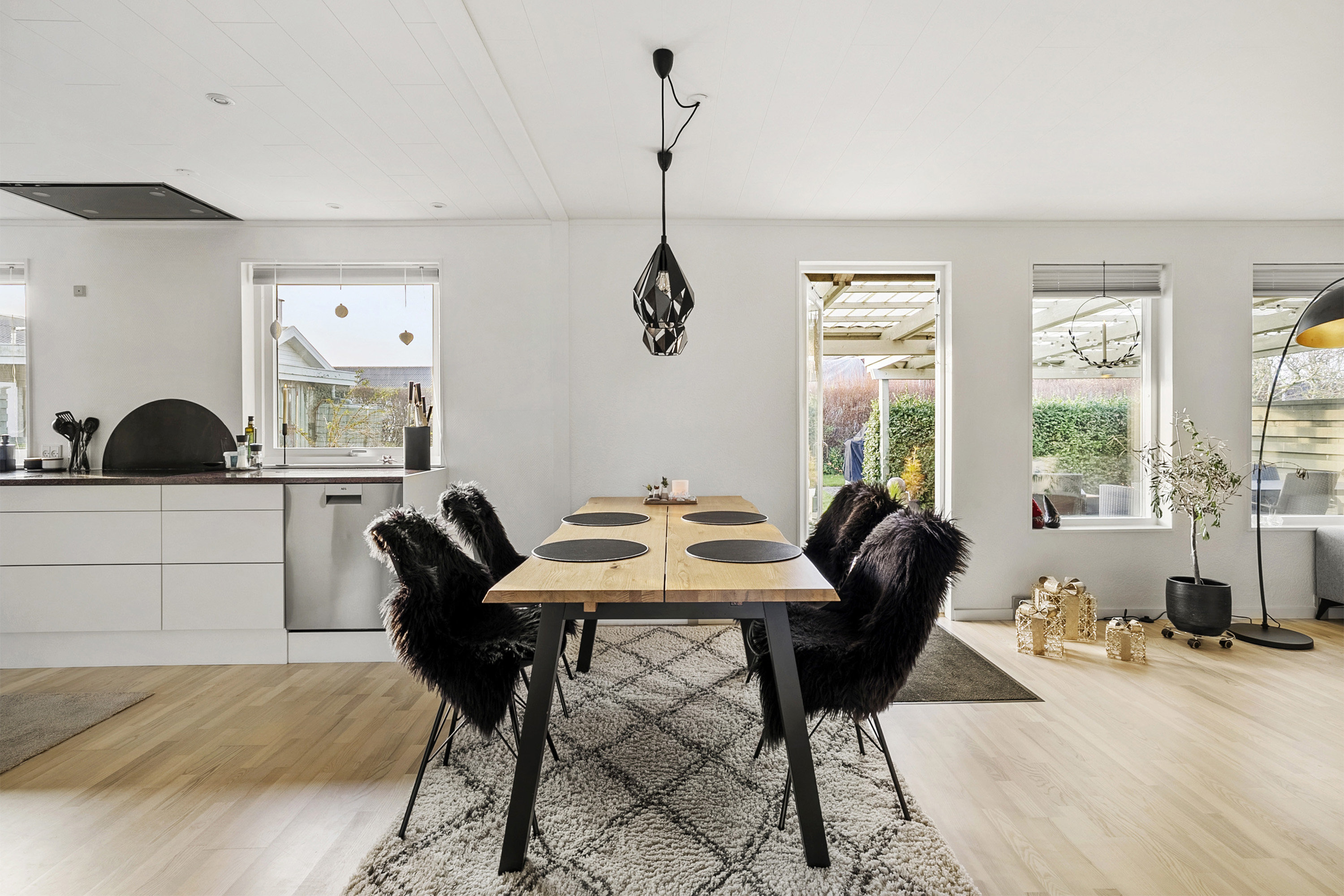 Fremhævet køkken billede i fuldskærmstilstand. Billede af Skovbrinken 16, Korsør Syd, 4220 Korsør