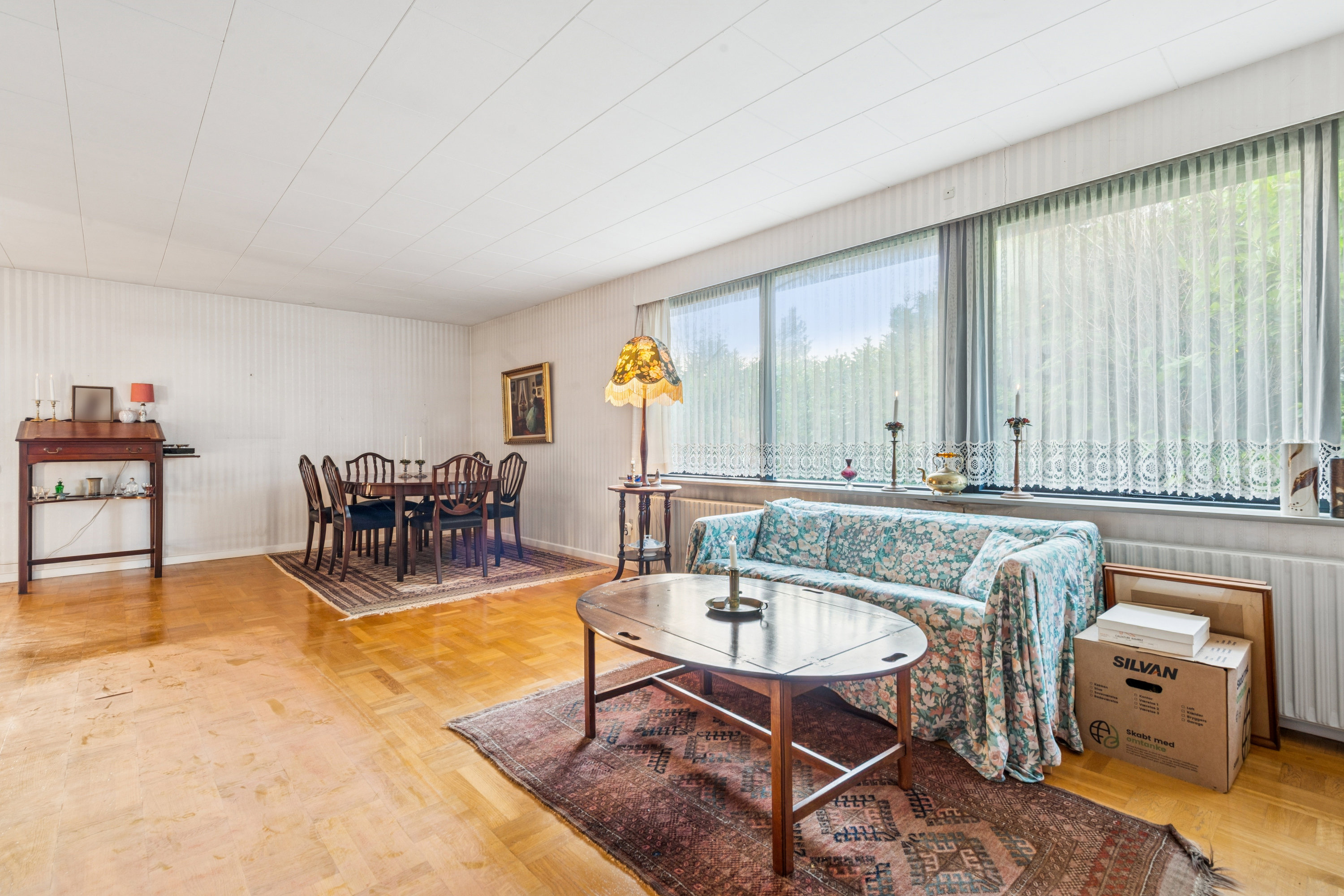 Fremhævet stue billede i fuldskærmstilstand. Billede af Bakkeager 13, 2670 Greve