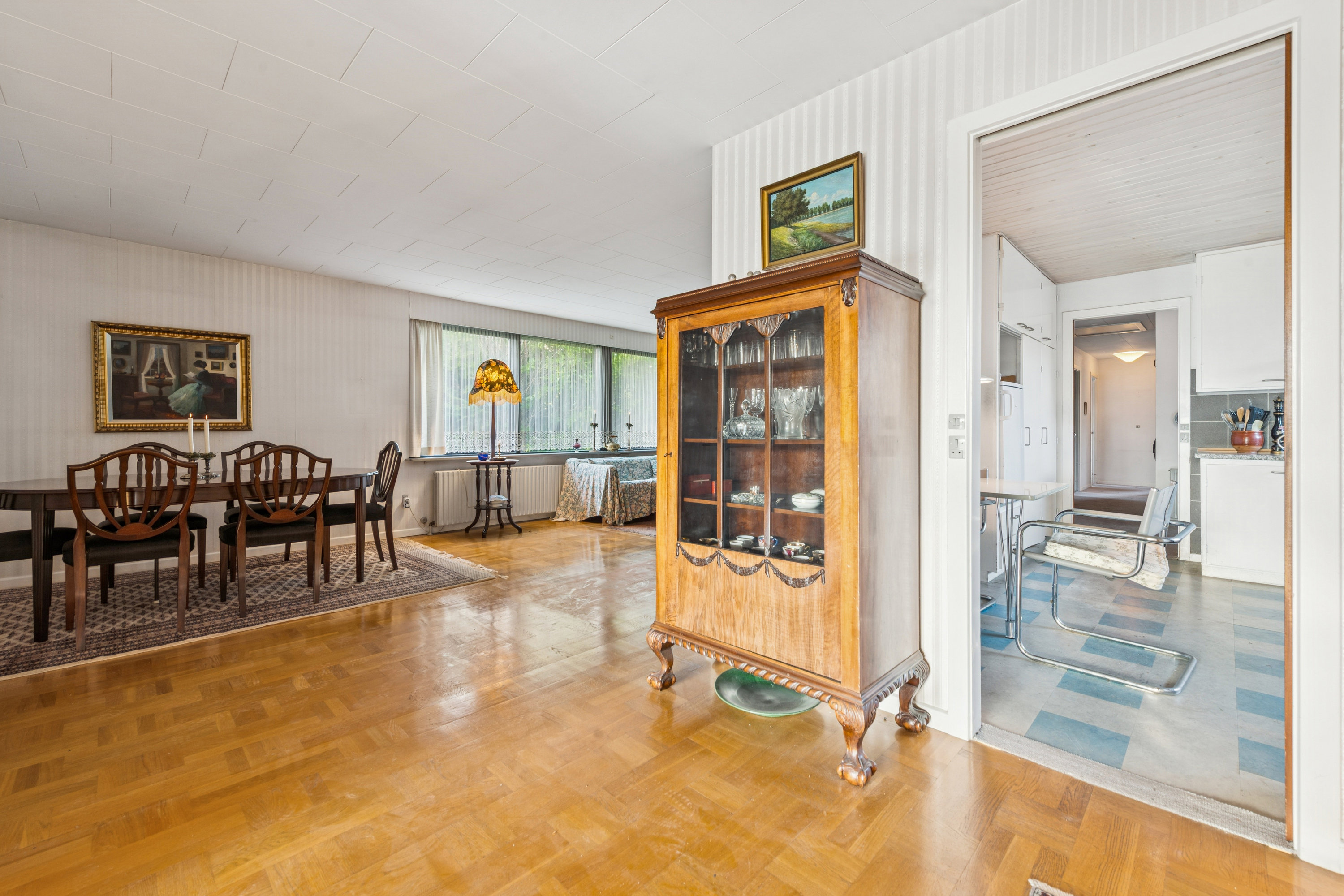 Fremhævet stue billede i fuldskærmstilstand. Billede af Bakkeager 13, 2670 Greve