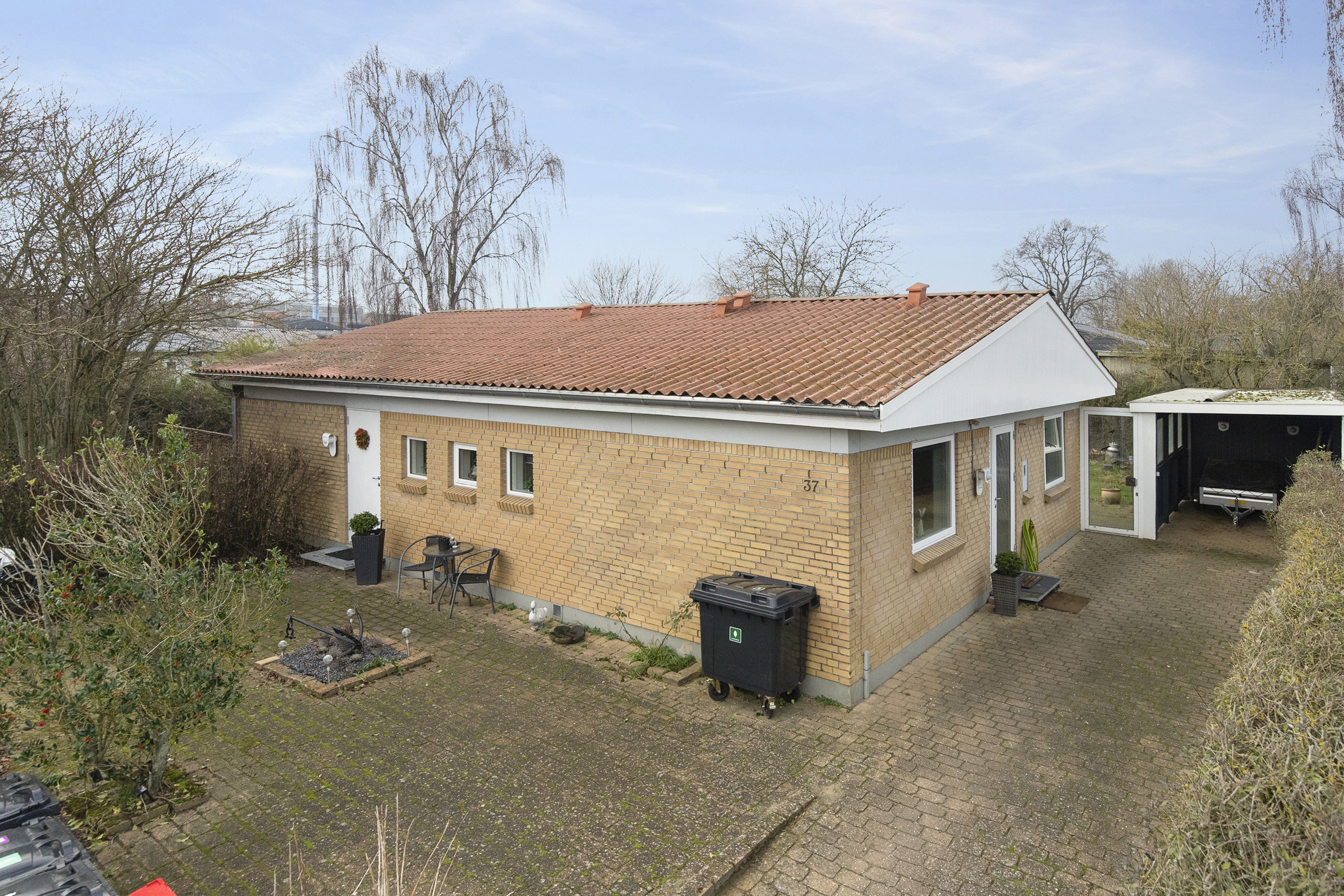 Miniaturebillede 1: ejendommen. Billede af Hybenvænget 37, 8362 Hørning