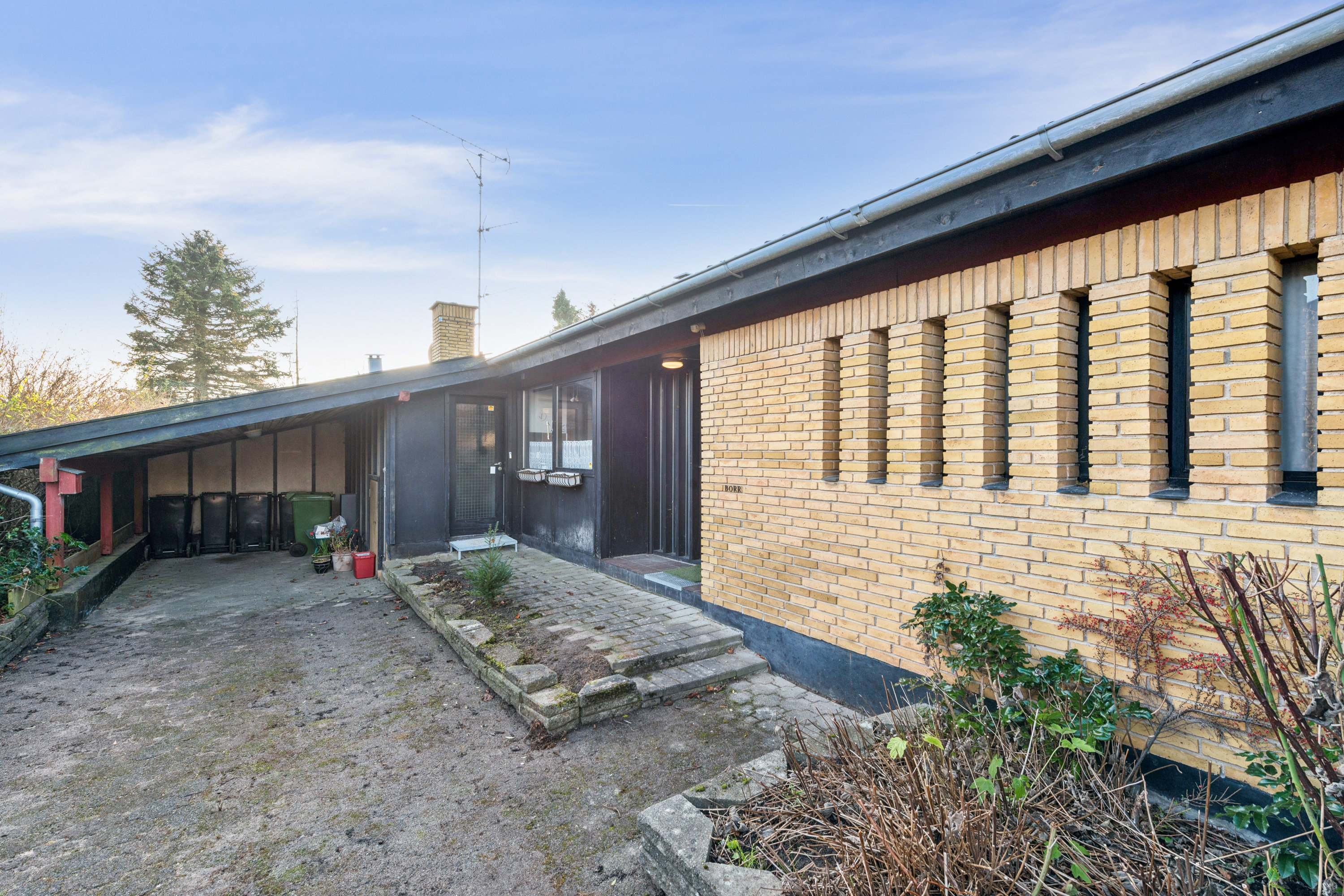 Fremhævet andet billede i fuldskærmstilstand. Billede af Bakkeager 13, 2670 Greve