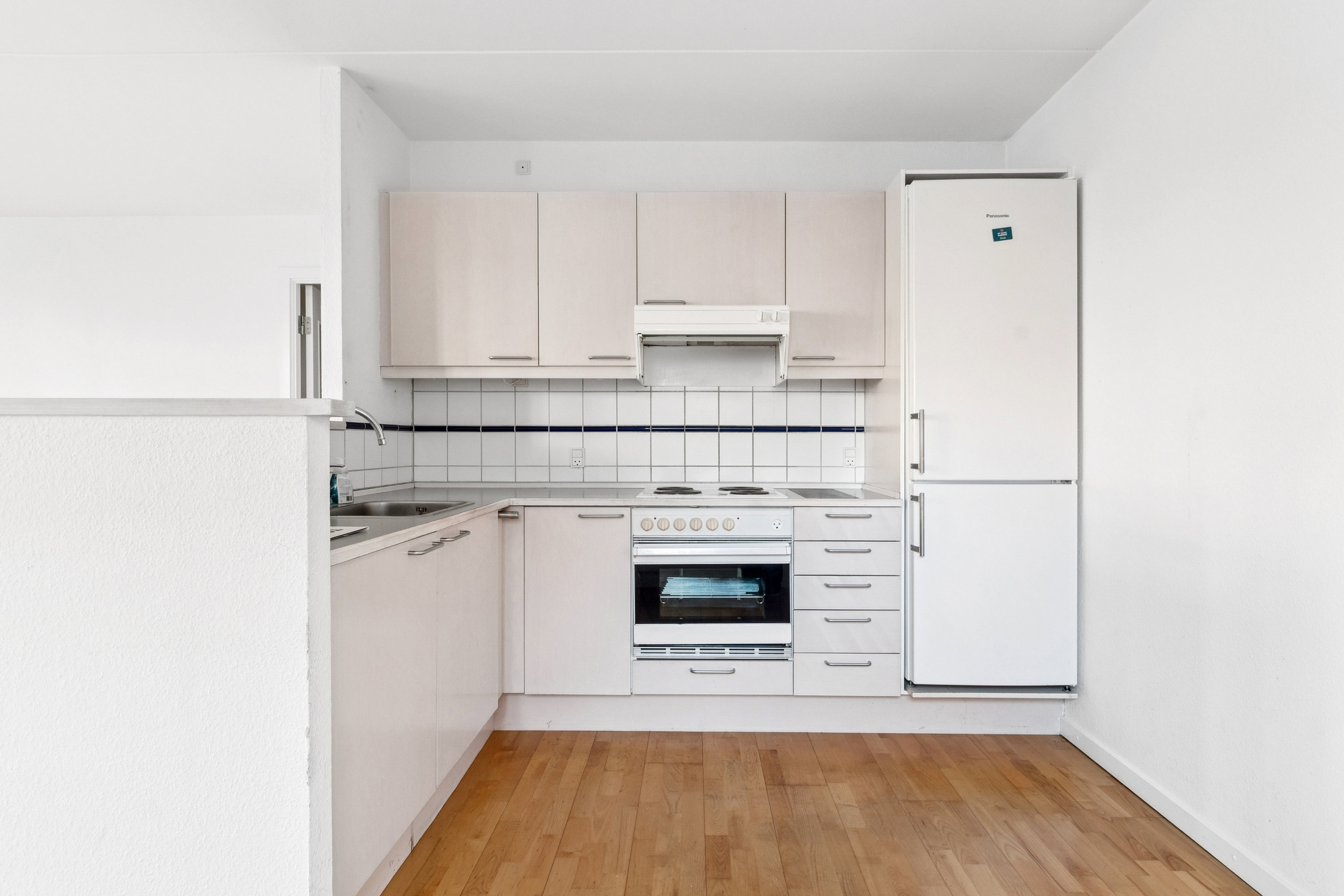 Fremhævet køkken billede i fuldskærmstilstand. Billede af Sveasvej 8, st.. 3., 1917 Frederiksberg C