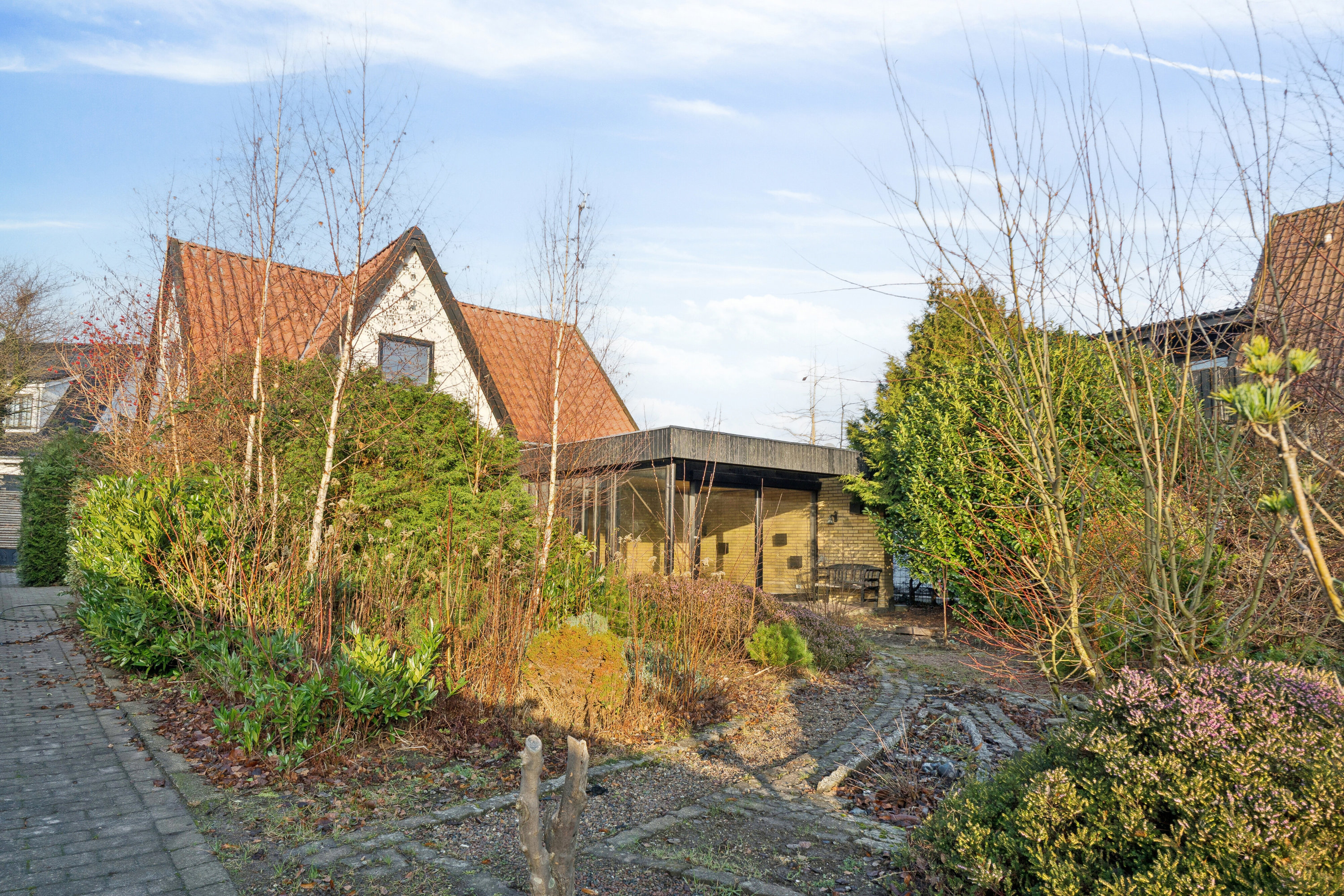 Fremhævet set fra vejen billede i fuldskærmstilstand. Billede af Damhus Boulevard 74, 2610 Rødovre