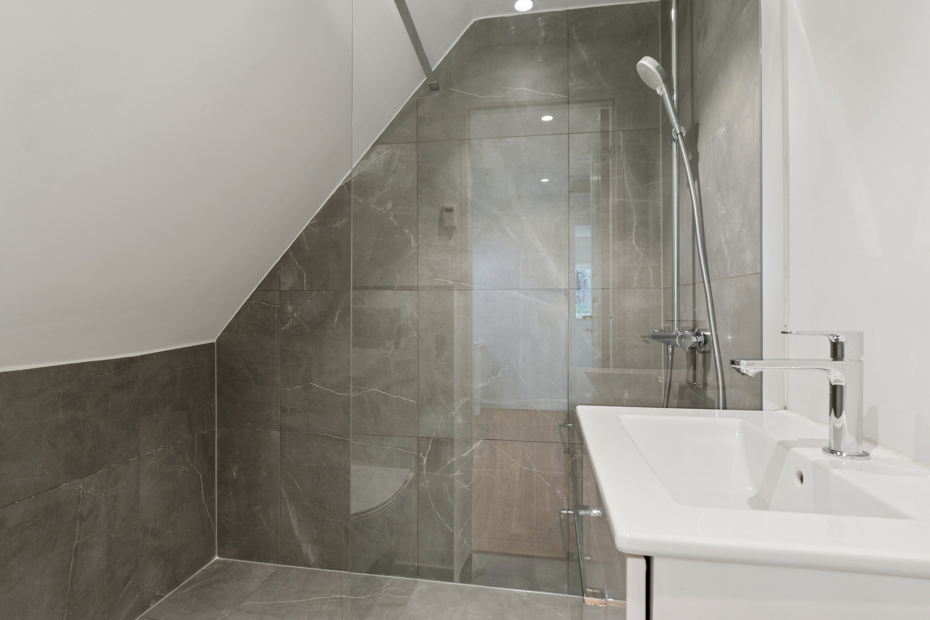 Fremhævet badeværelse billede i fuldskærmstilstand. Billede af Damhus Boulevard 74, 2610 Rødovre