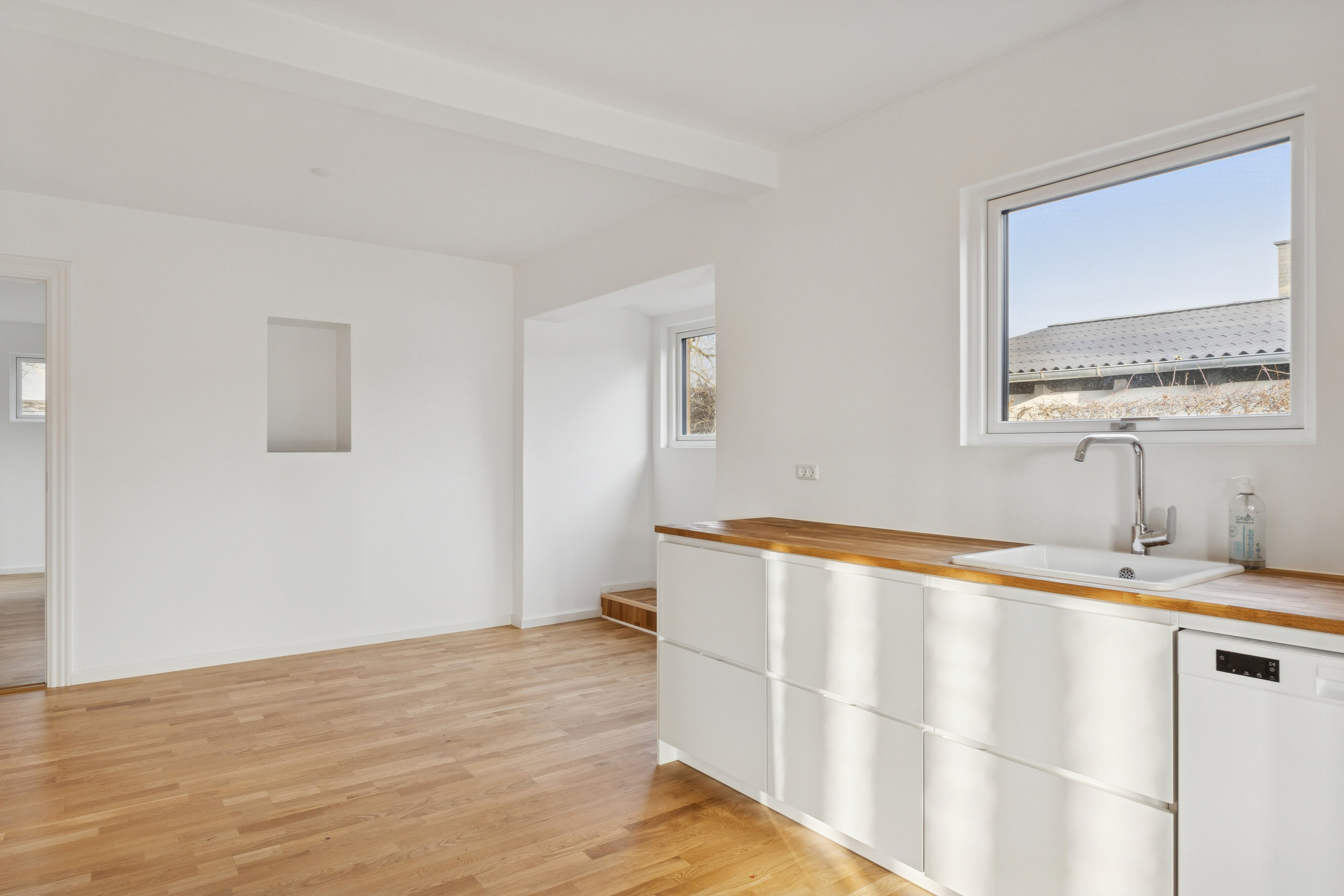 Fremhævet køkken billede i fuldskærmstilstand. Billede af Damhus Boulevard 74, 2610 Rødovre