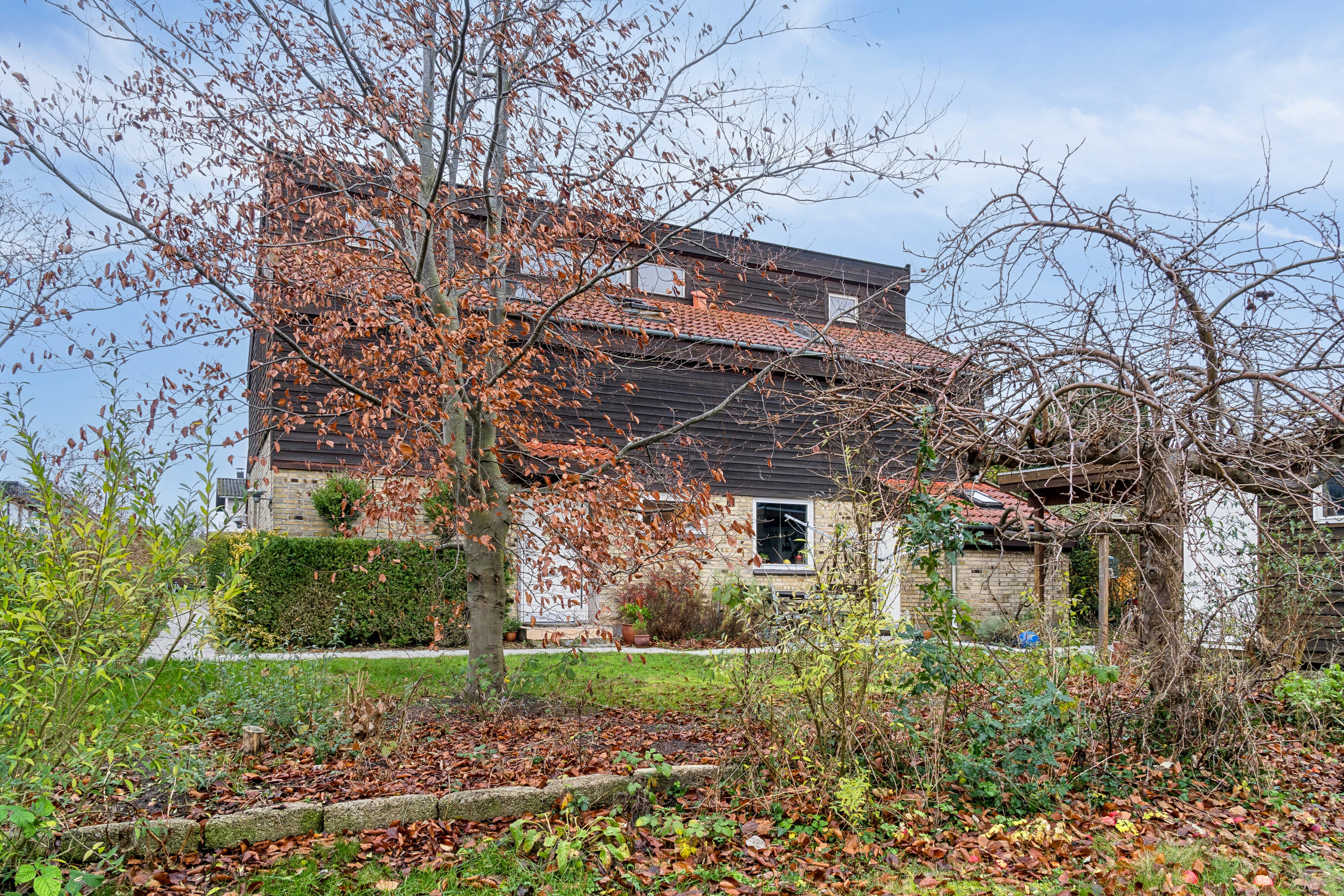 Miniaturebillede 1: set fra haven. Billede af Vinkelvænget 22, 2610 Rødovre