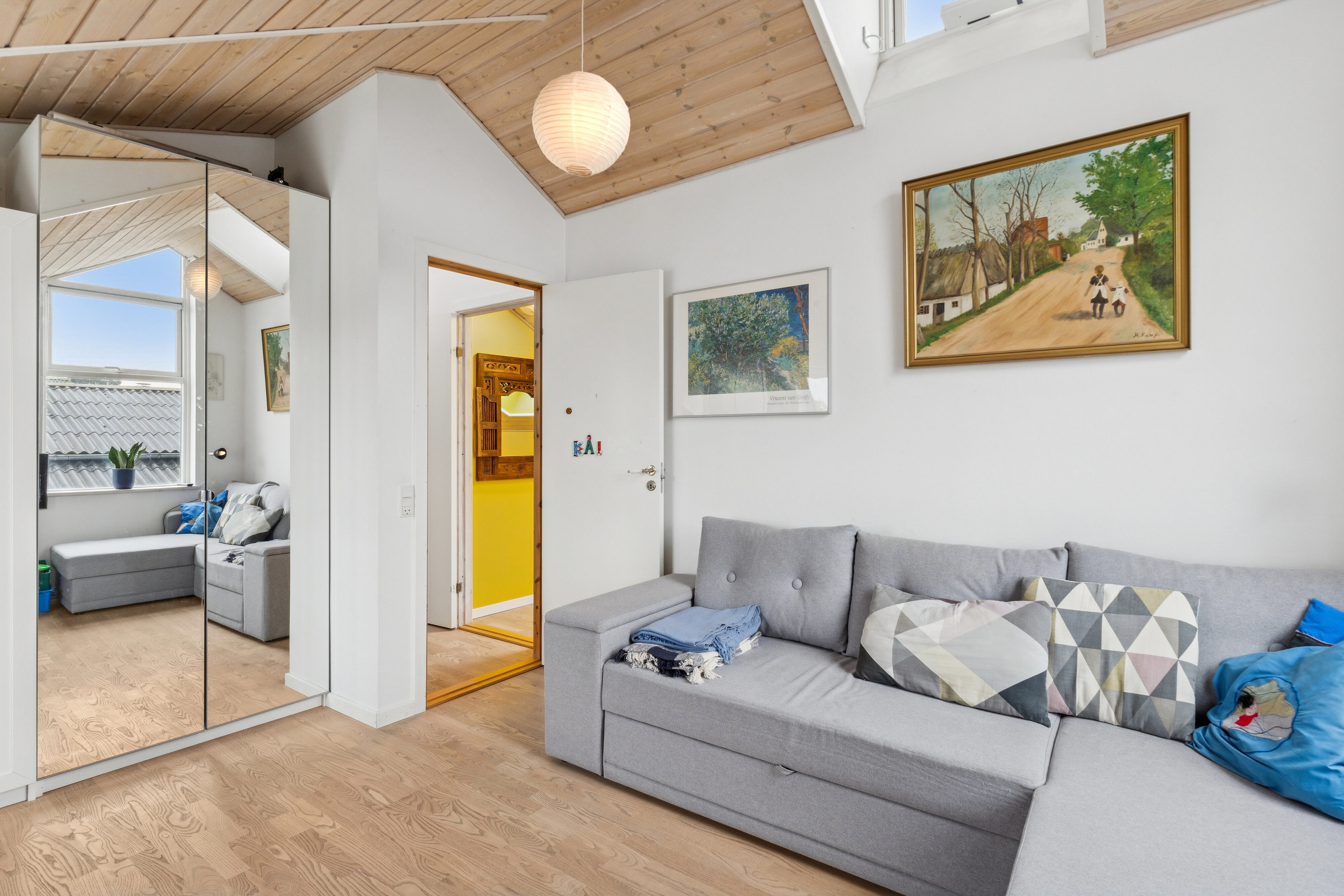 Fremhævet stue billede i fuldskærmstilstand. Billede af Vinkelvænget 22, 2610 Rødovre