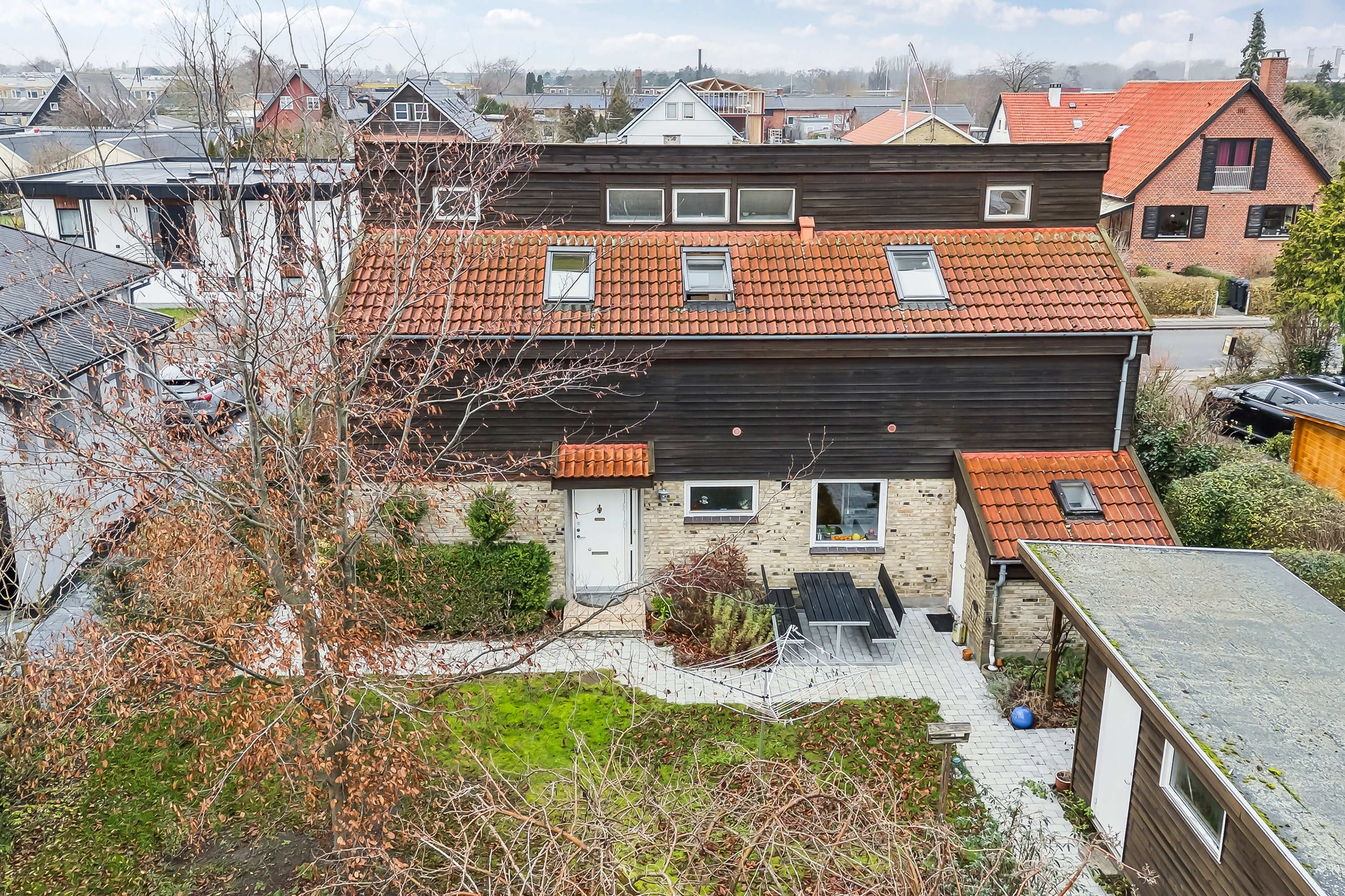 Fremhævet set fra vejen billede i fuldskærmstilstand. Billede af Vinkelvænget 22, 2610 Rødovre