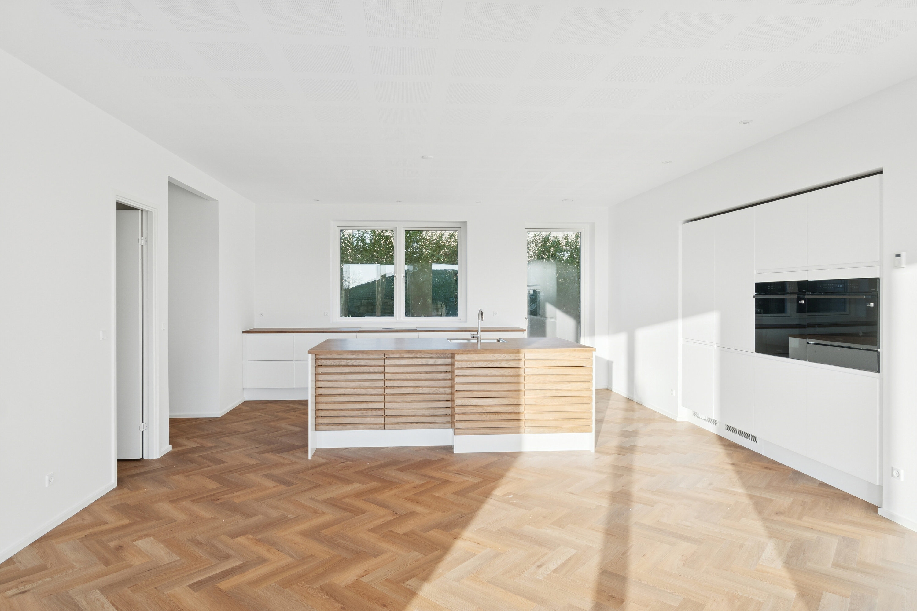 Miniaturebillede 1: køkken-alrum. Billede af Kærsagrene 22, 4700 Næstved