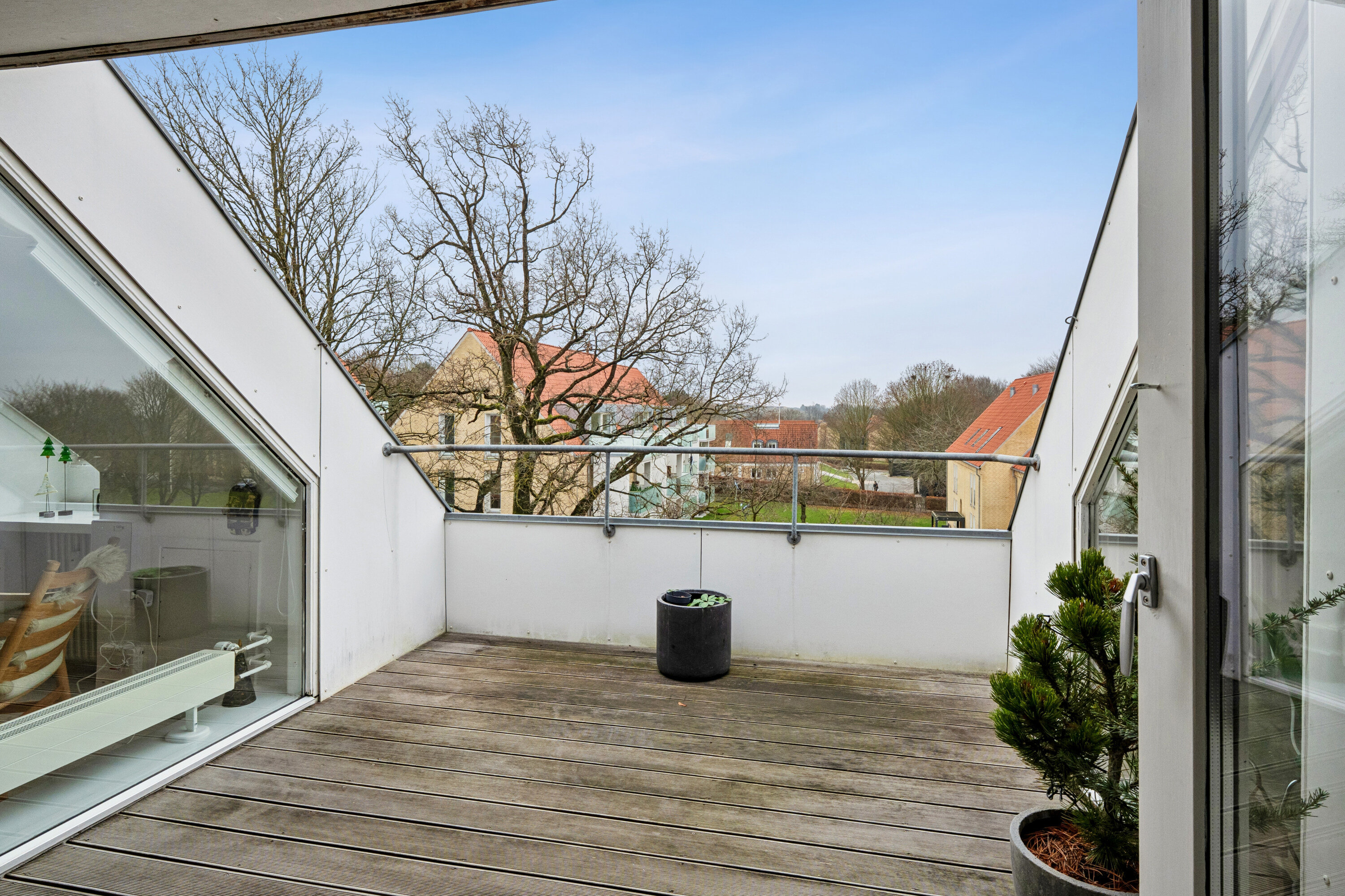 Fremhævet altan billede i fuldskærmstilstand. Billede af Fyrrebakken 16, 2., 9000 Aalborg