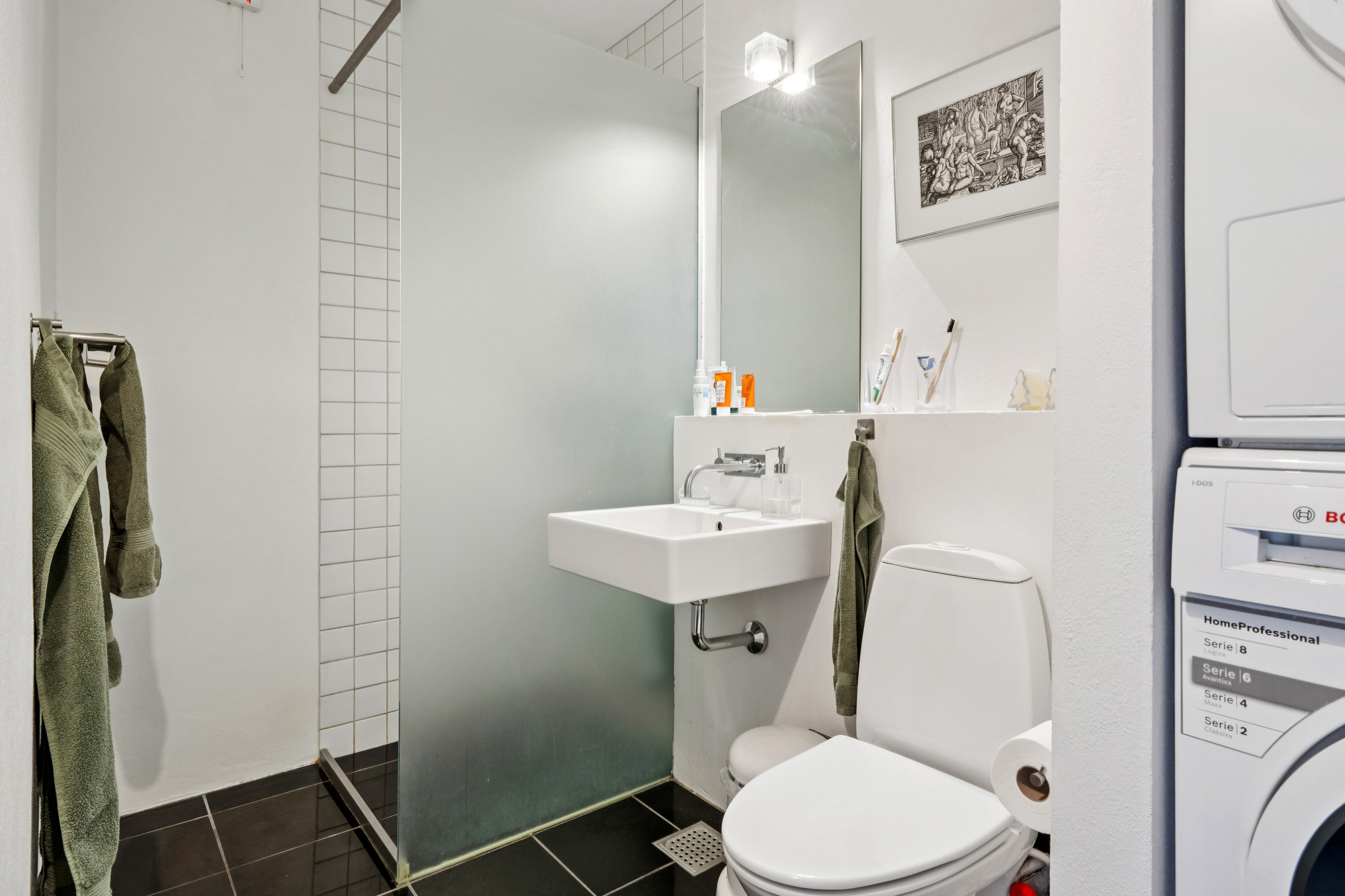 Fremhævet badeværelse billede i fuldskærmstilstand. Billede af Fyrrebakken 16, 2., 9000 Aalborg