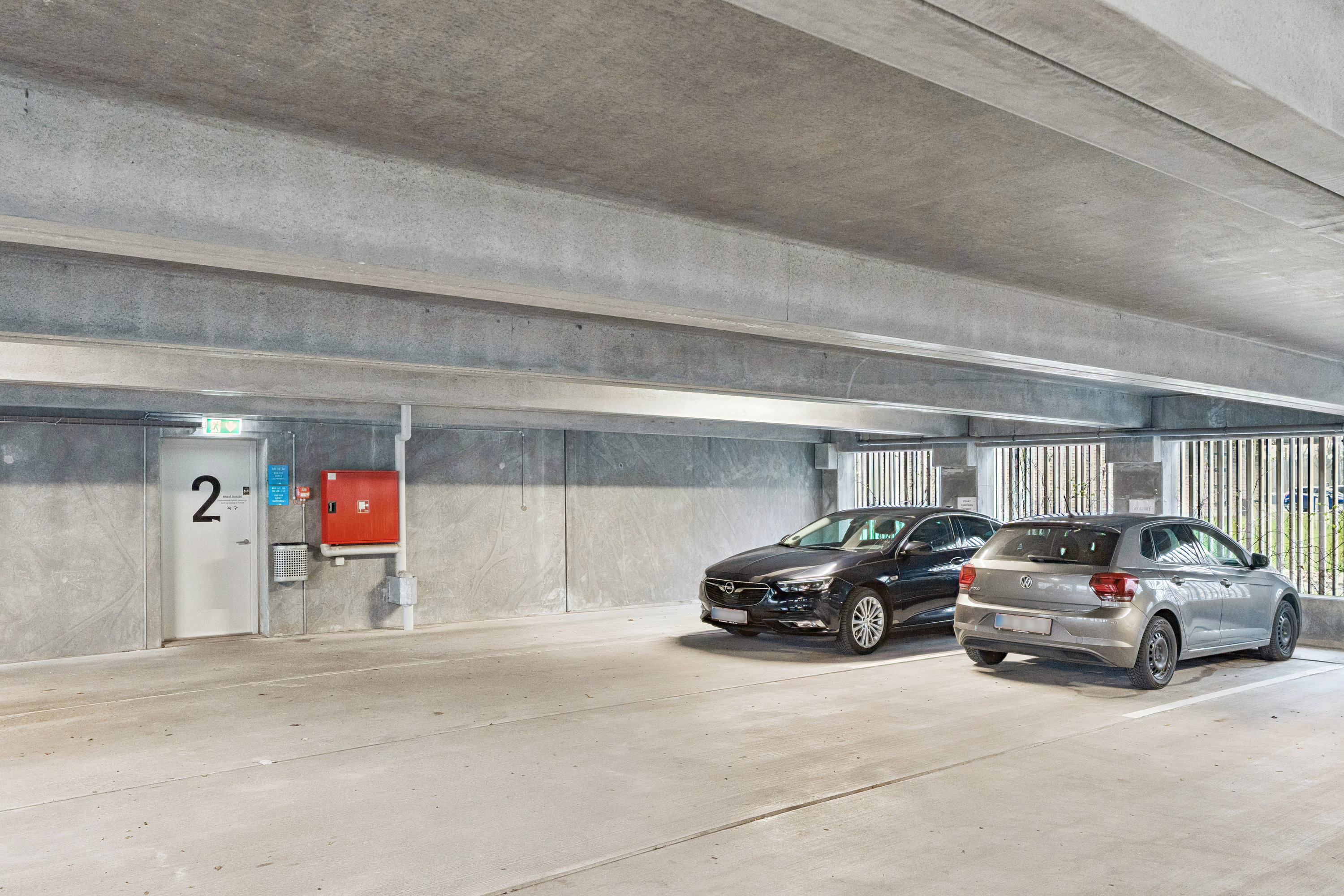 Fremhævet garage billede i fuldskærmstilstand. Billede af Egeparken 3, 10. tv., 9000 Aalborg