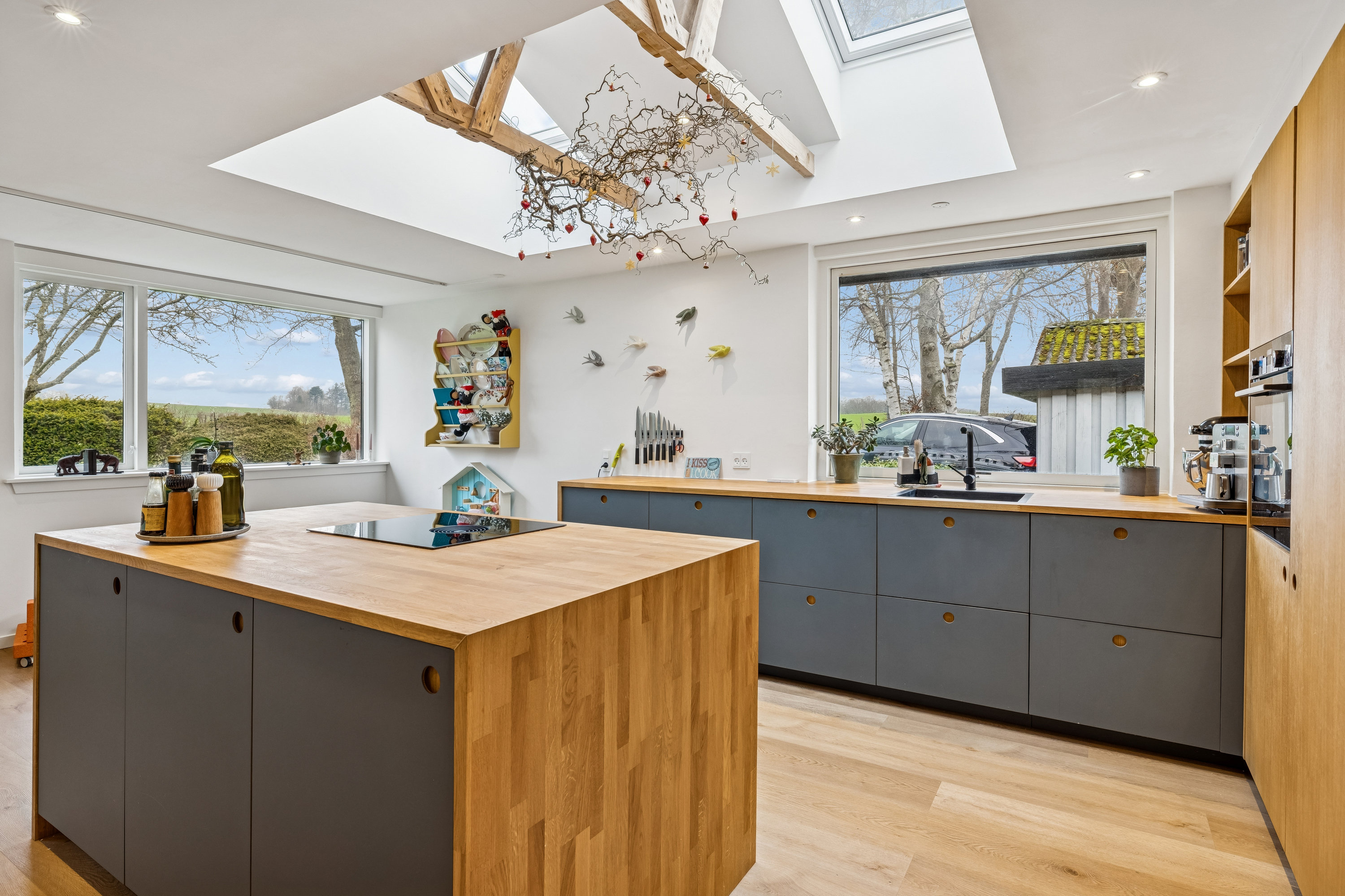 Fremhævet køkken billede i fuldskærmstilstand. Billede af Sanatorievej 12, Studstrup, 8541 Skødstrup