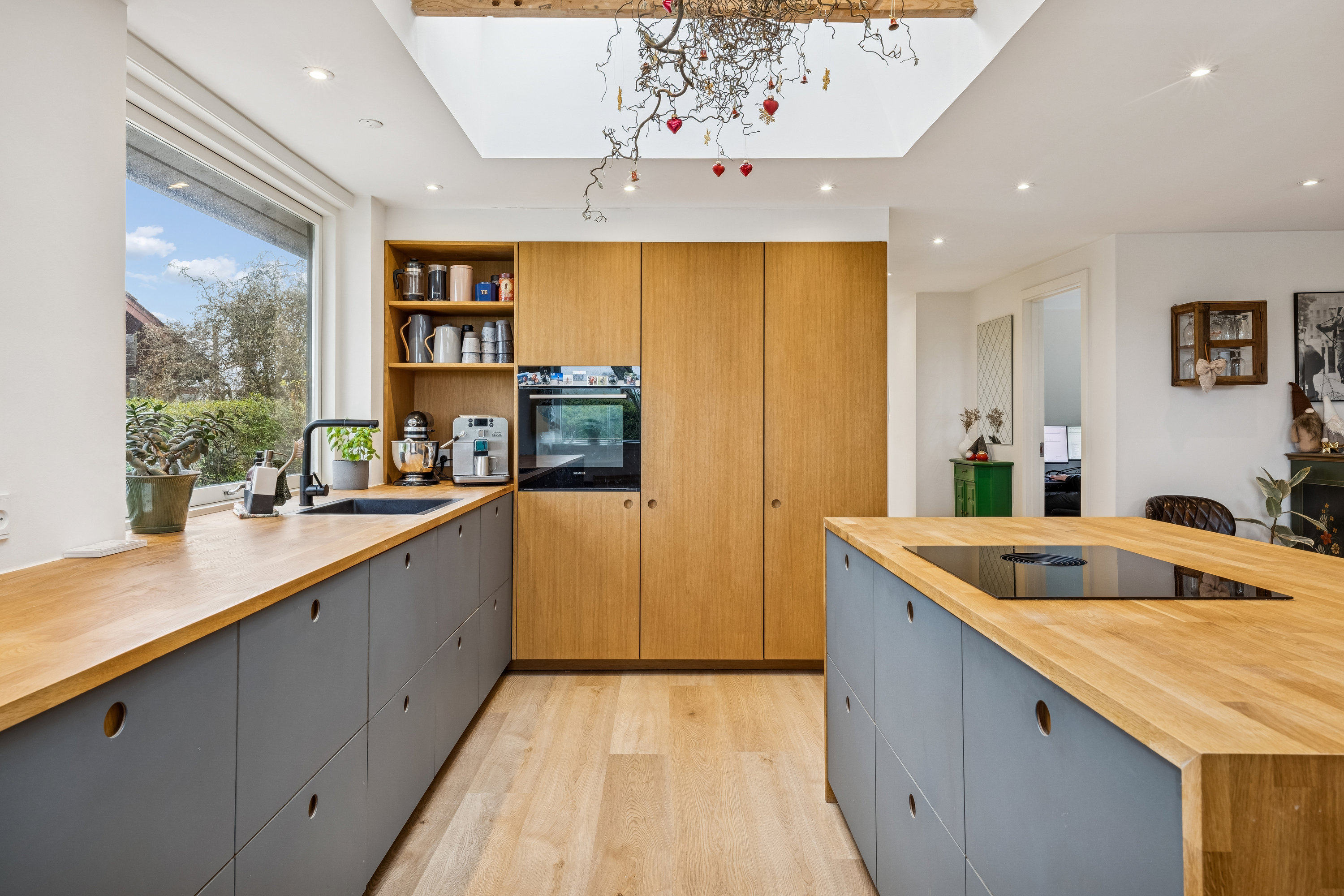 Fremhævet køkken billede i fuldskærmstilstand. Billede af Sanatorievej 12, Studstrup, 8541 Skødstrup