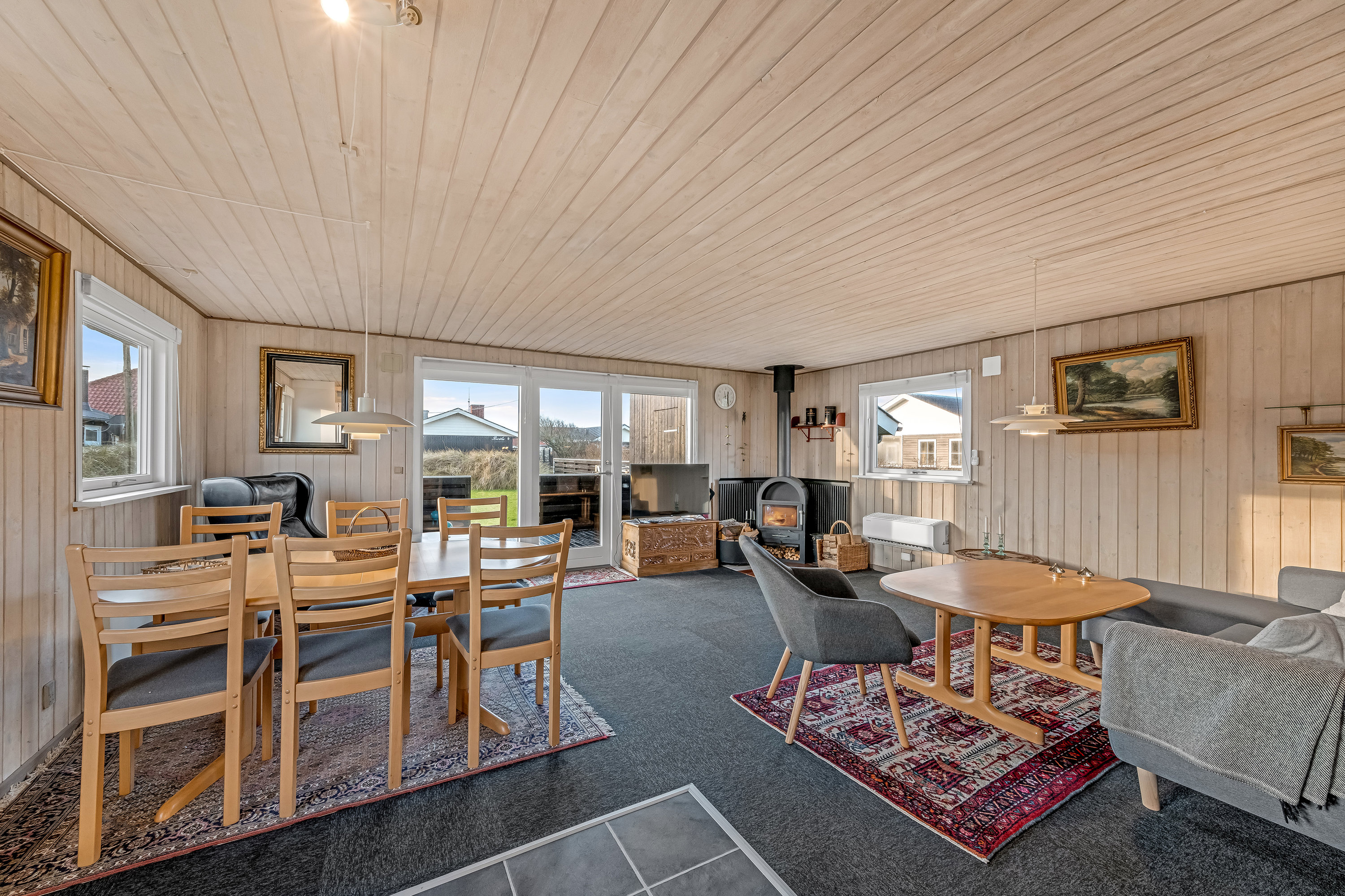 Fremhævet stue billede i fuldskærmstilstand. Billede af Rylevej 7, Henne Strand, 6854 Henne