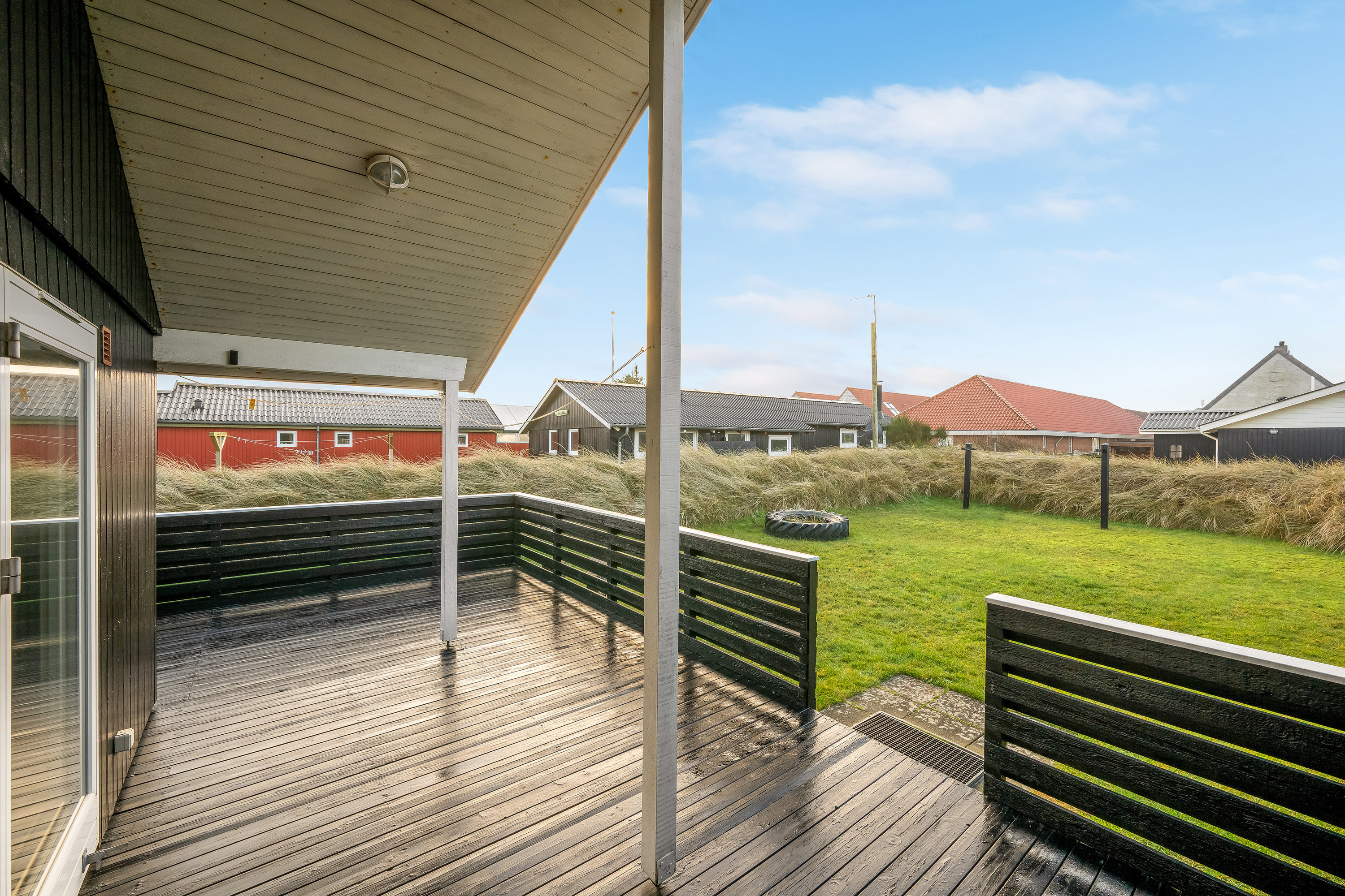 Fremhævet overdækket terrasse billede i fuldskærmstilstand. Billede af Rylevej 7, Henne Strand, 6854 Henne