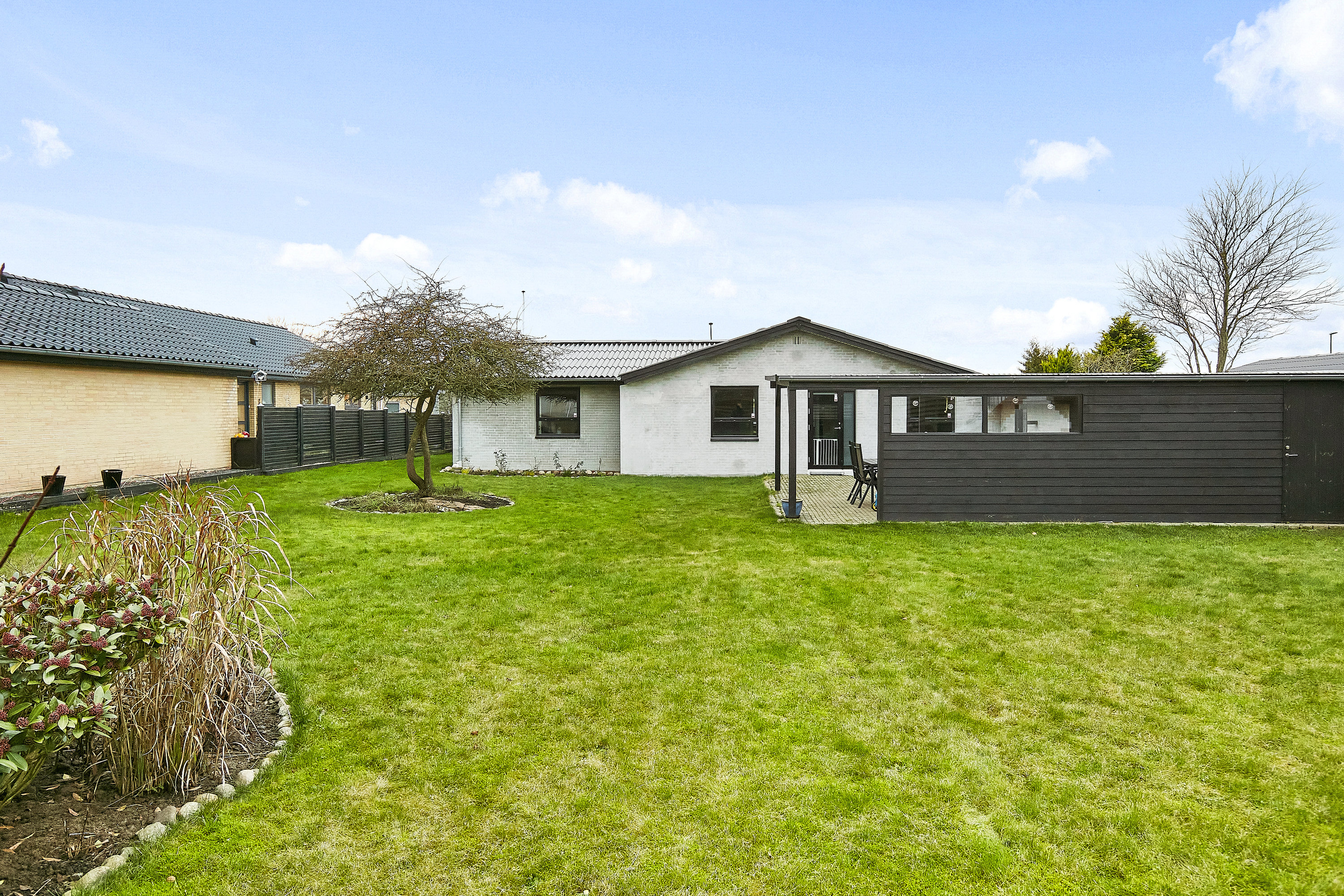 Fremhævet  billede i fuldskærmstilstand. Billede af Skolevej 25, Ølholm, 7160 Tørring