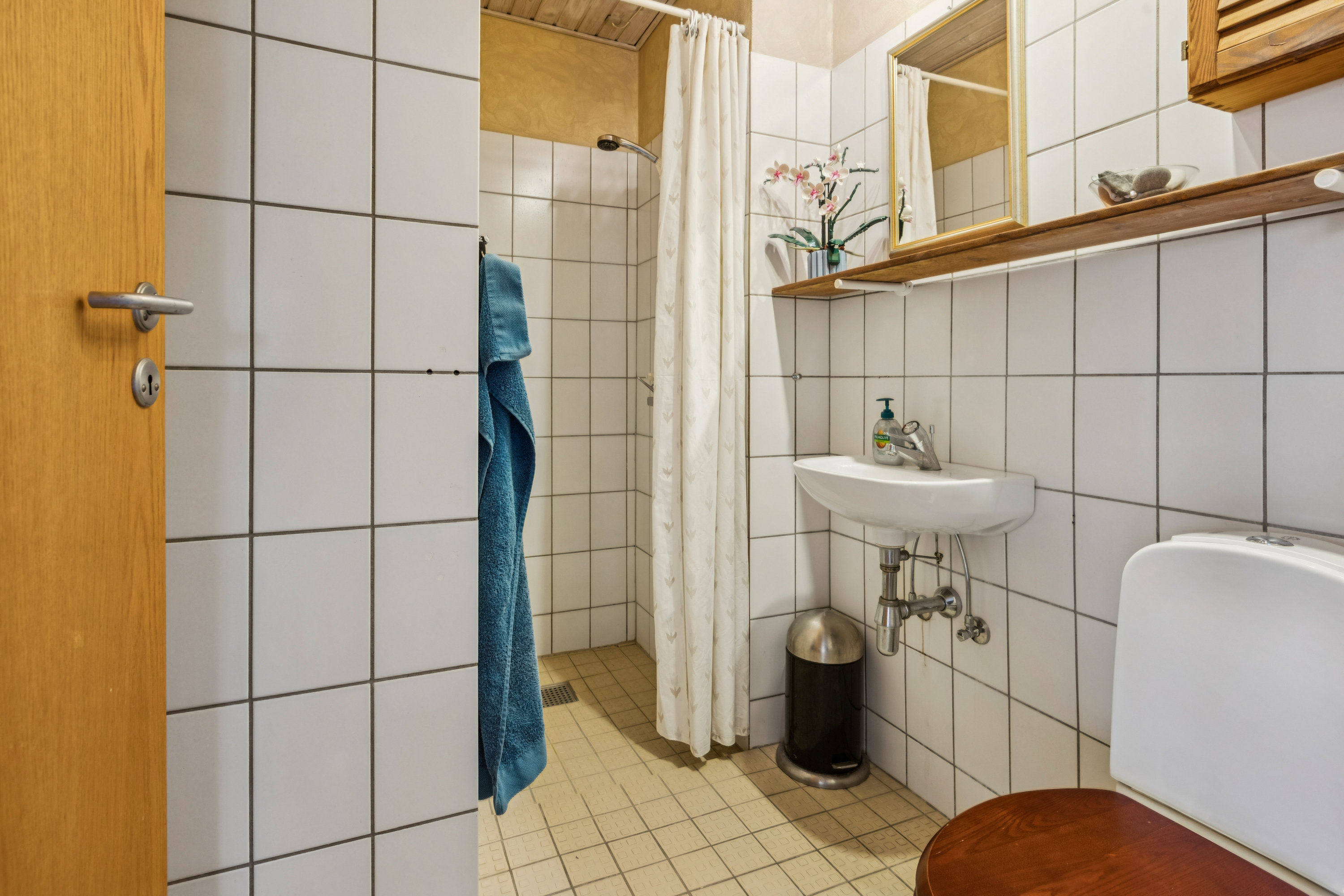 Fremhævet badeværelse billede i fuldskærmstilstand. Billede af Sulsted Kærvej 9, 9381 Sulsted